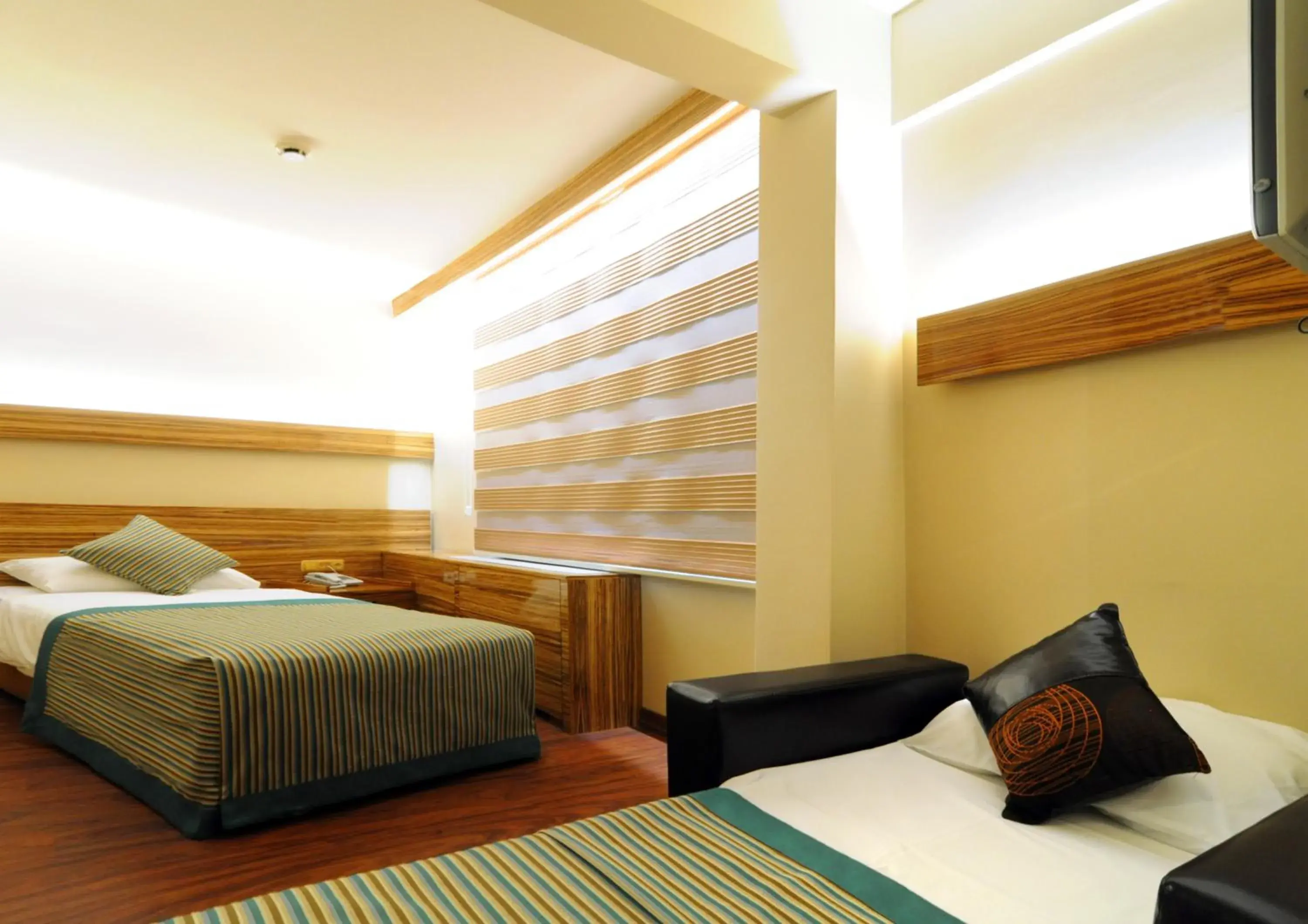 Decorative detail, Bed in Hotel Buyuk Keban