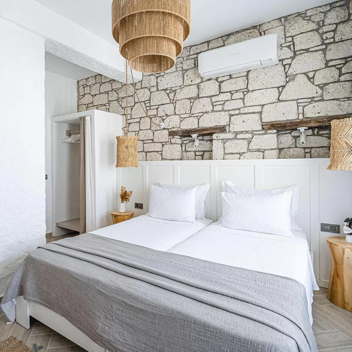 Bed in Voger Alaçatı Silence