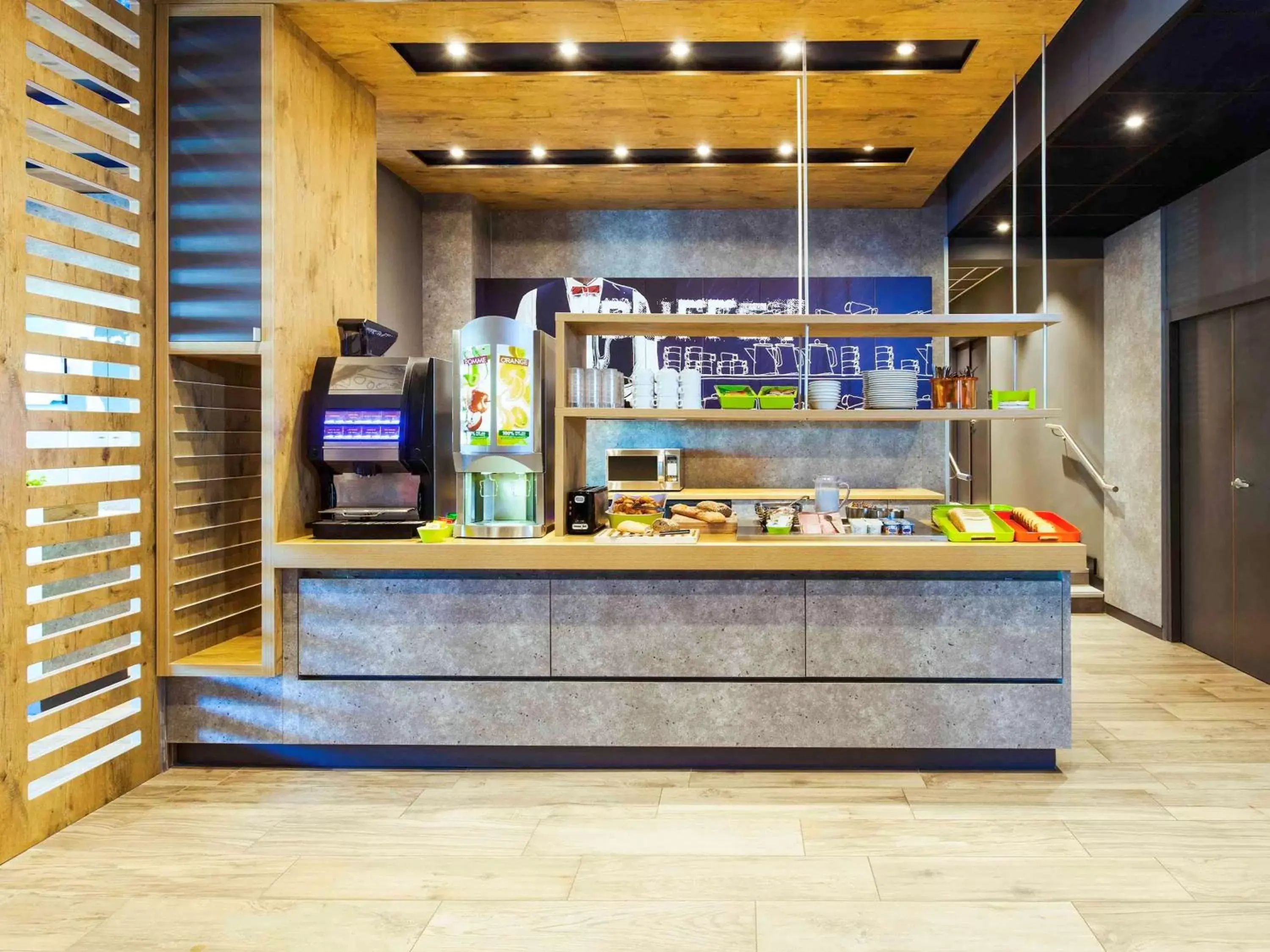 Restaurant/places to eat in Ibis Budget Mulhouse Centre Gare