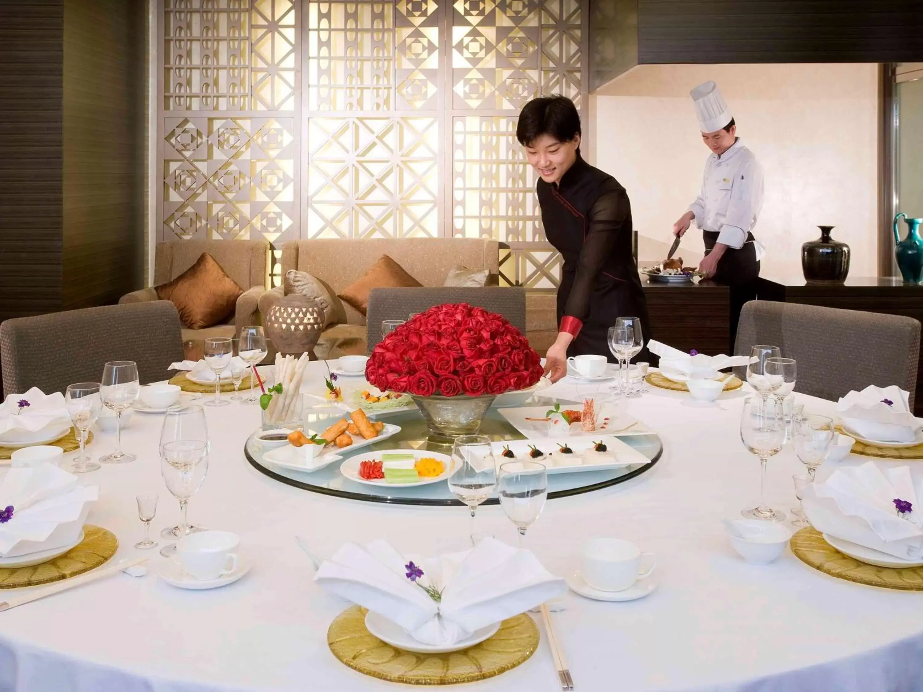 Restaurant/places to eat in Grand Mercure Beijing Central