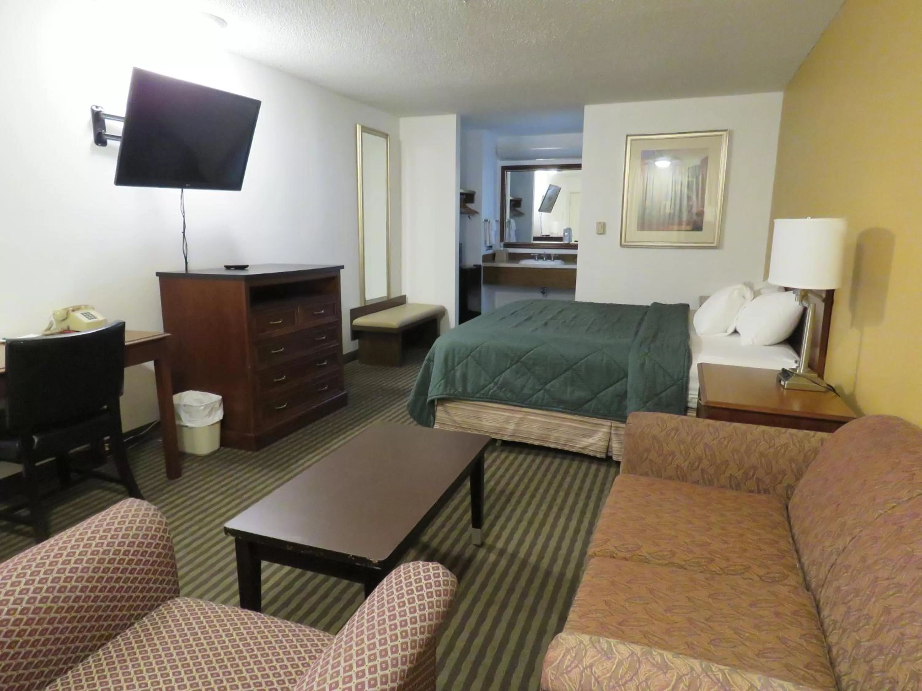 Bed in Thunderbird Motel