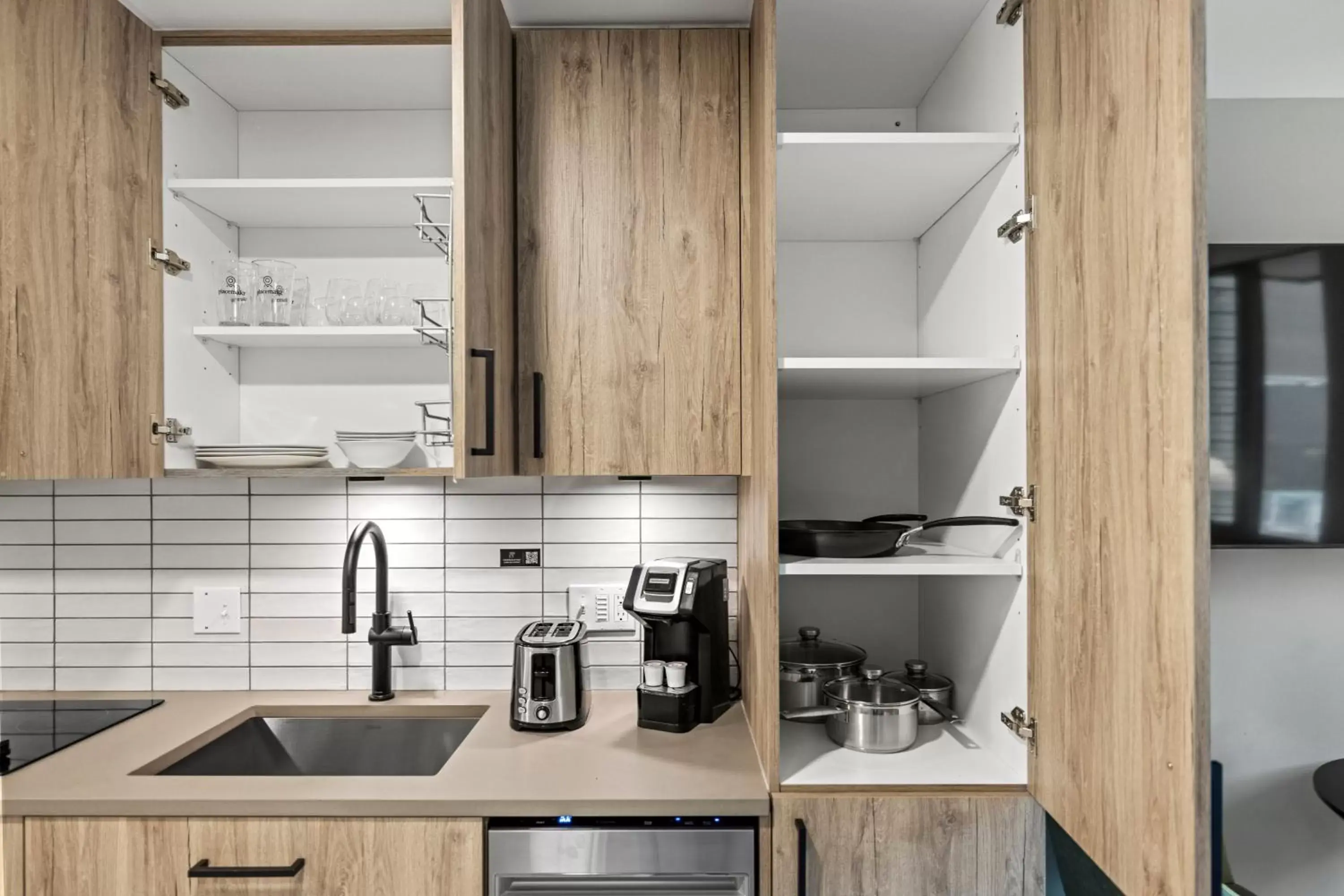 Kitchen/Kitchenette in Coda on Half, a Placemakr Experience