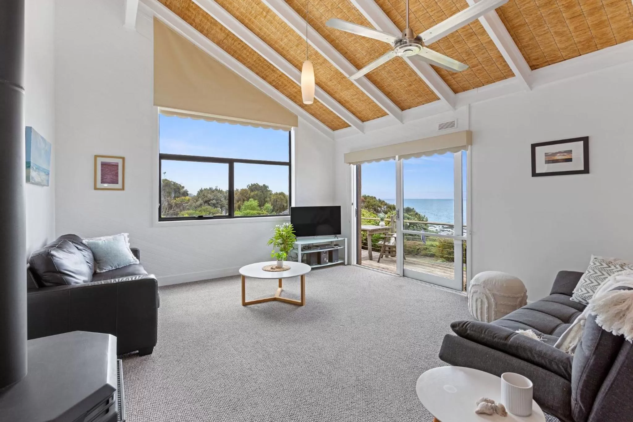 Seating Area in Whitecrest Eco Apartments Great Ocean Road