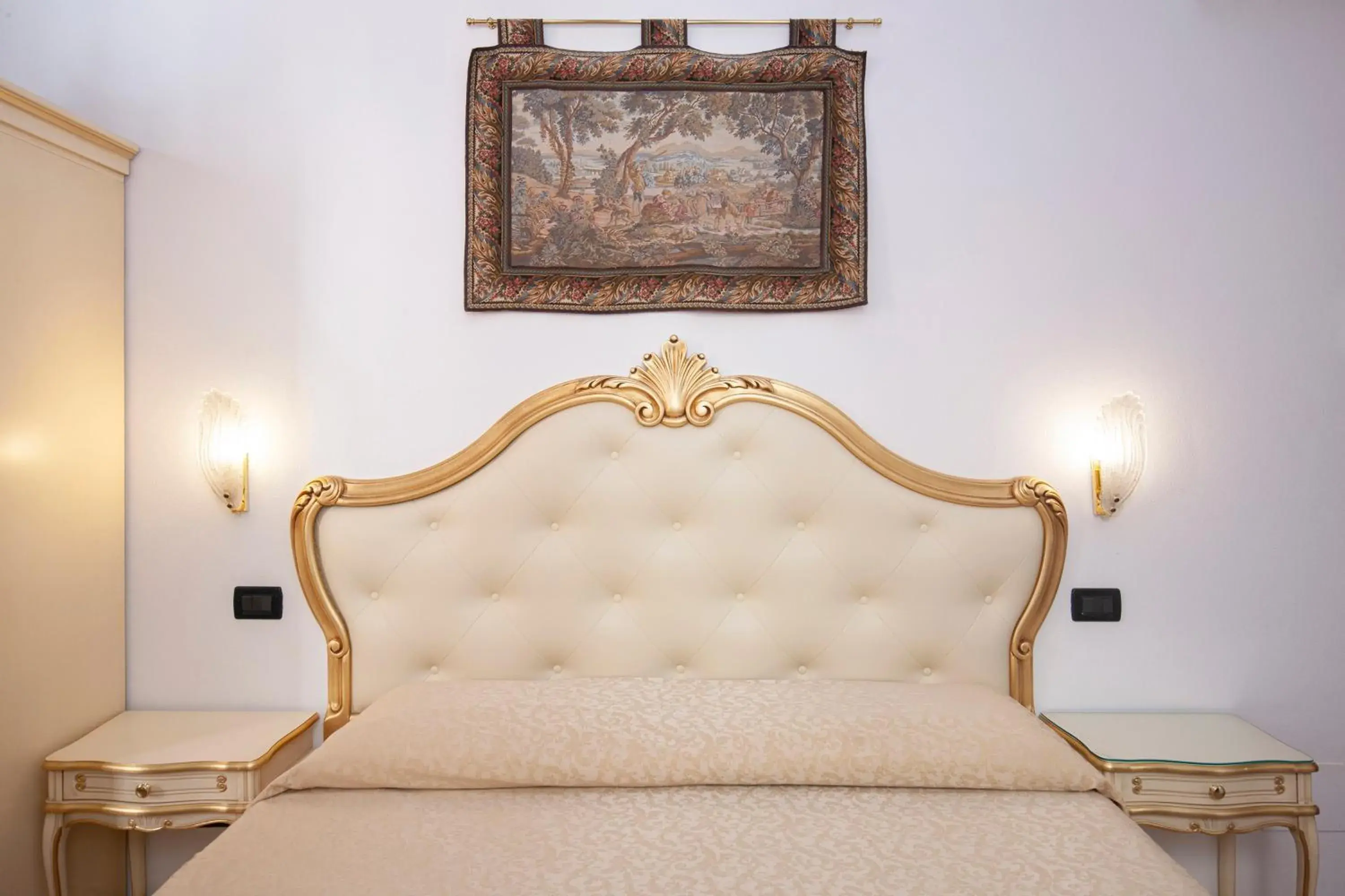 Bed in Alloggi SS Giovanni e Paolo