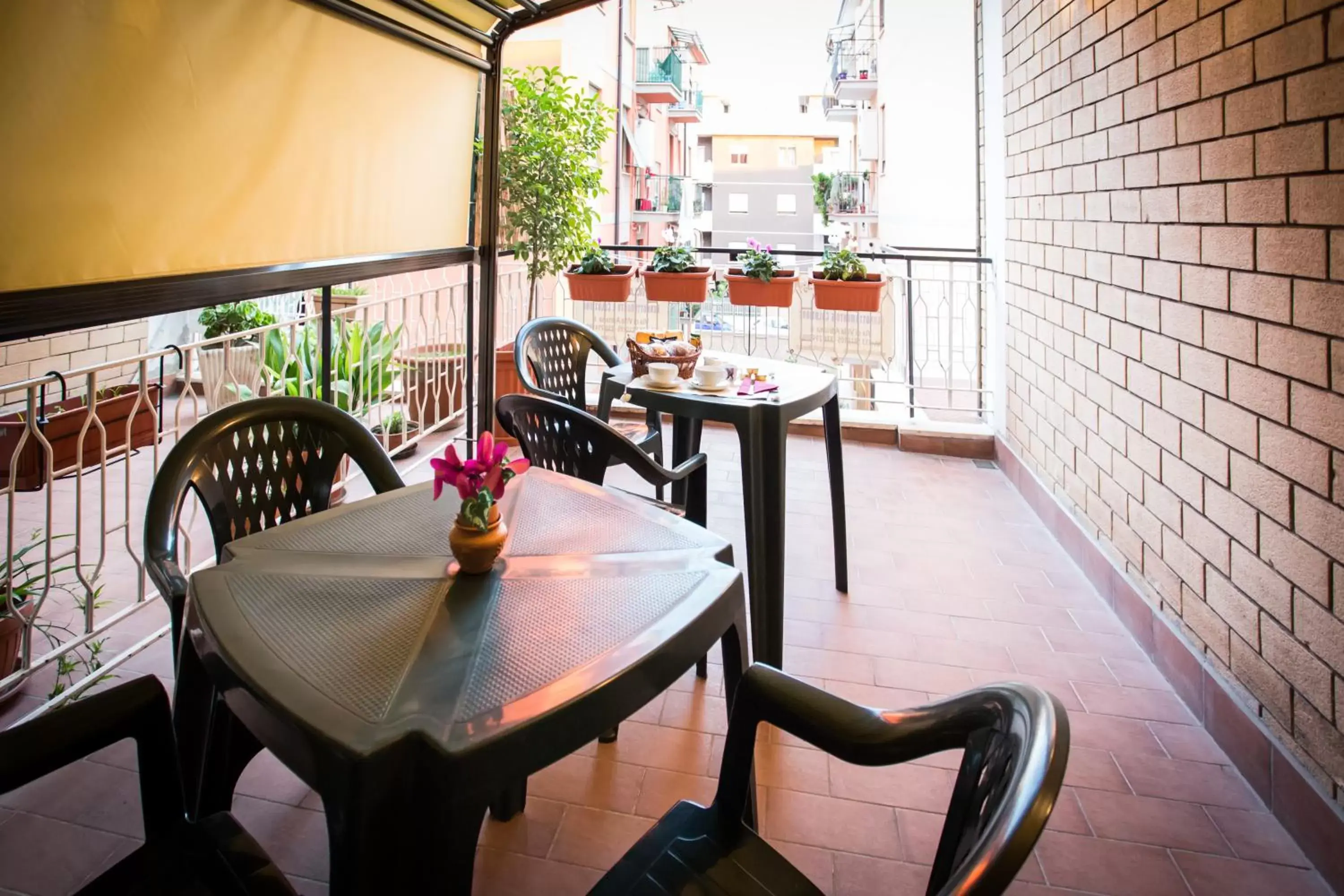 Balcony/Terrace, Restaurant/Places to Eat in B&B Villa Adriana