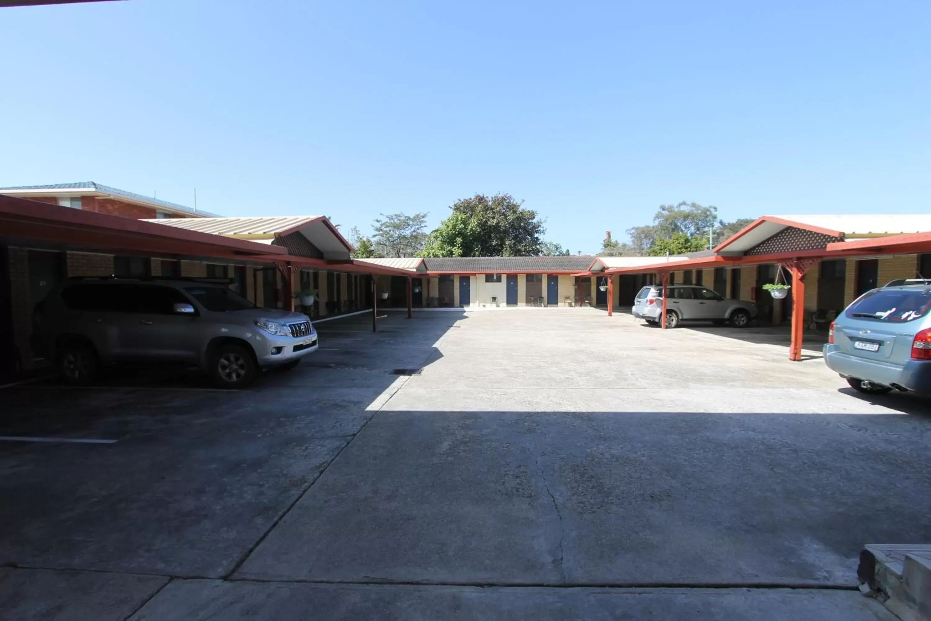 Property Building in Toreador Motel