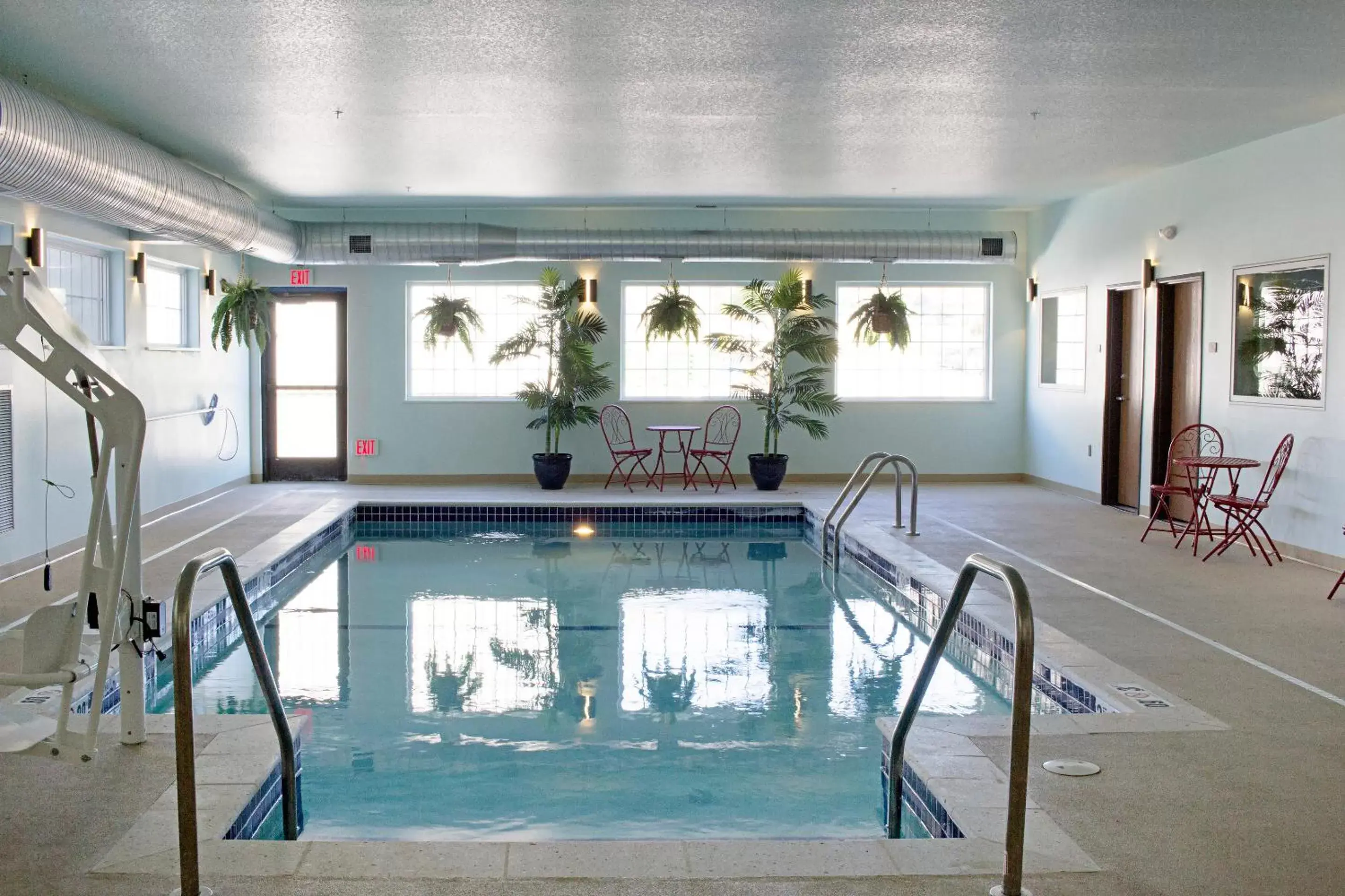 Swimming Pool in Newcastle Lodge & Convention Center