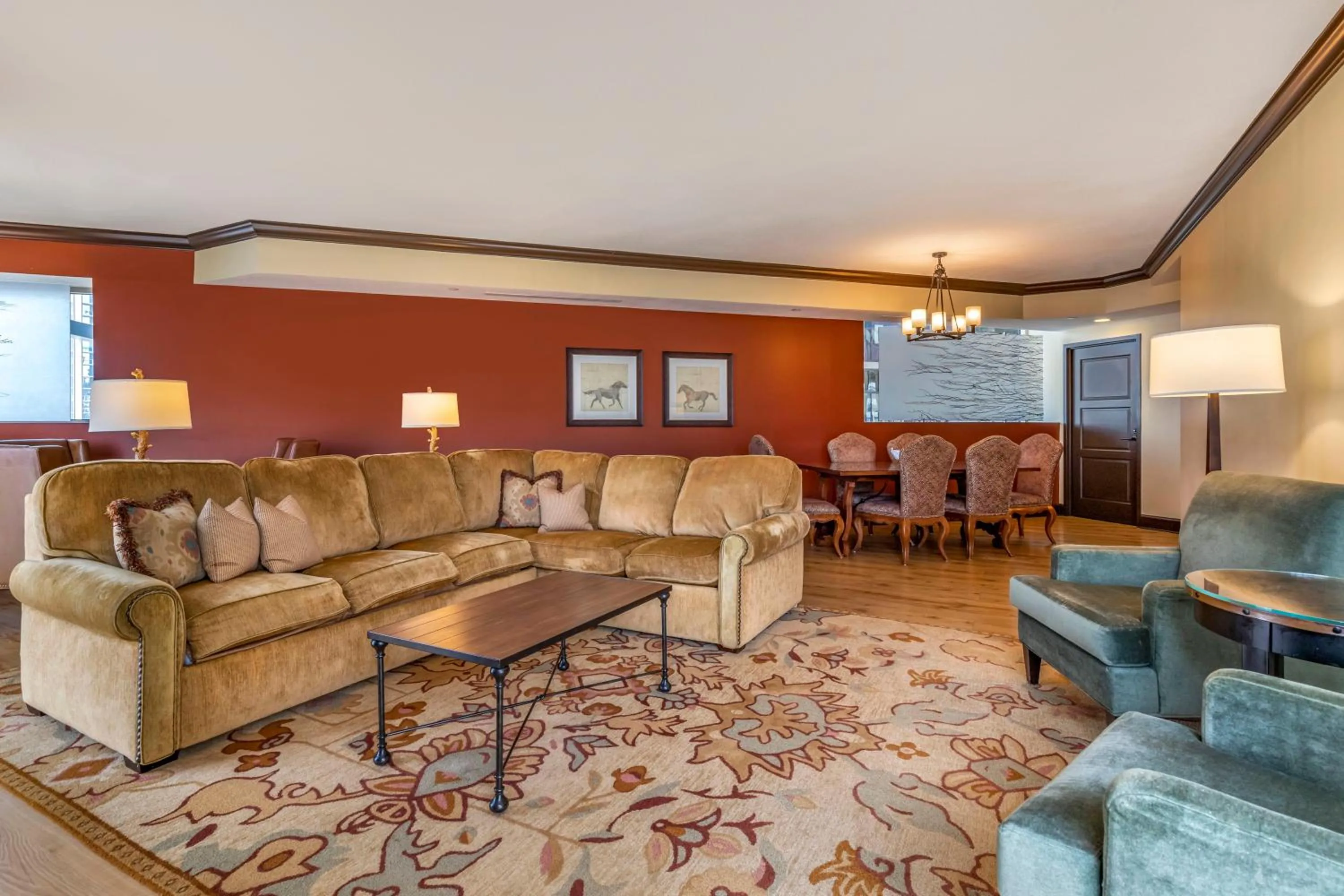 Photo of the whole room in Omni Austin Hotel Downtown