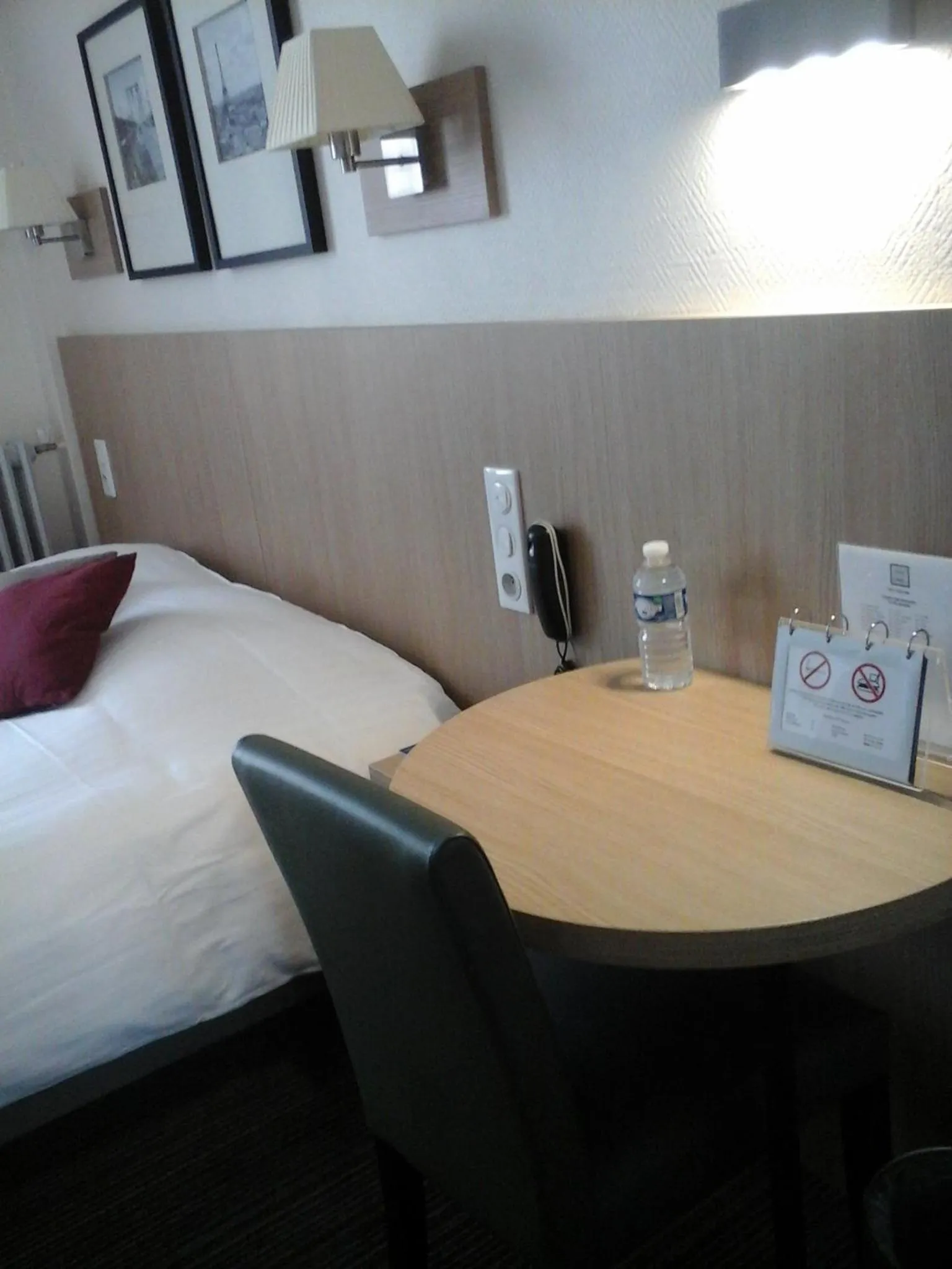 Decorative detail, Bed in Hôtel Carmin