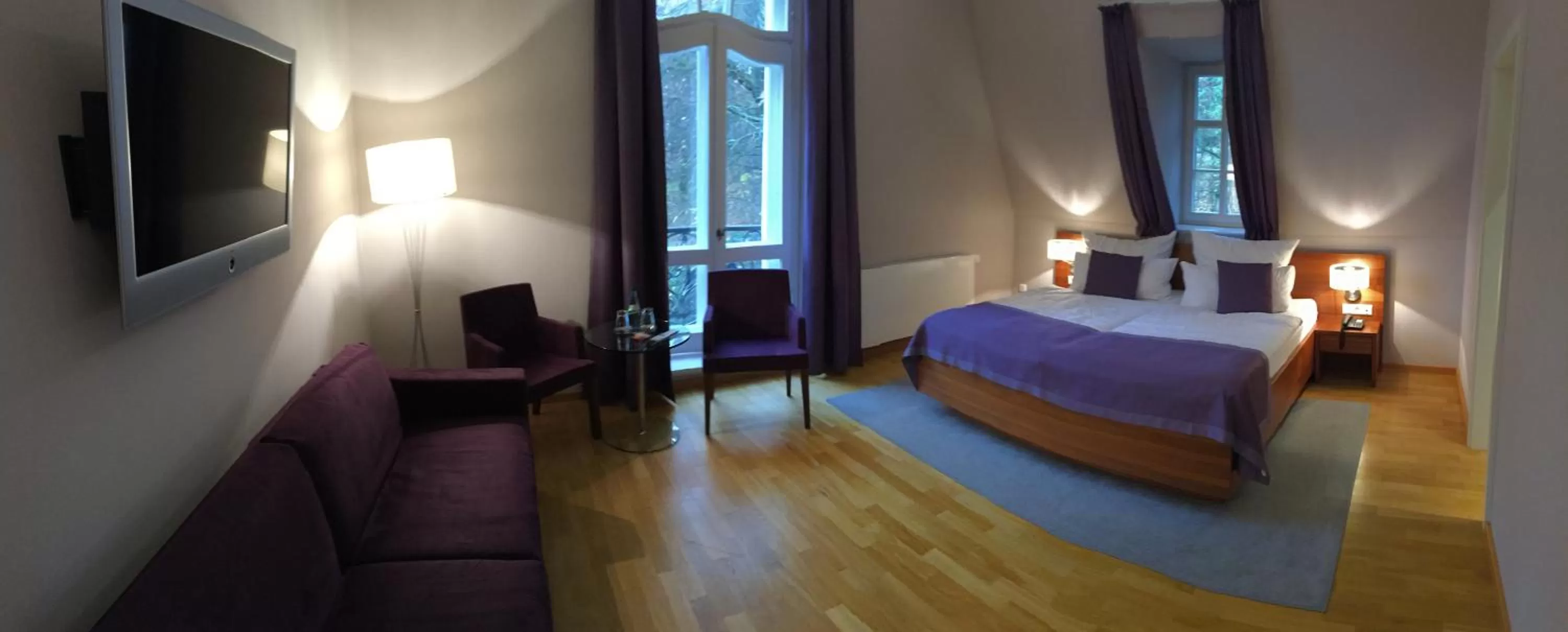 Photo of the whole room, Bed in Hotel Schloss Rabenstein