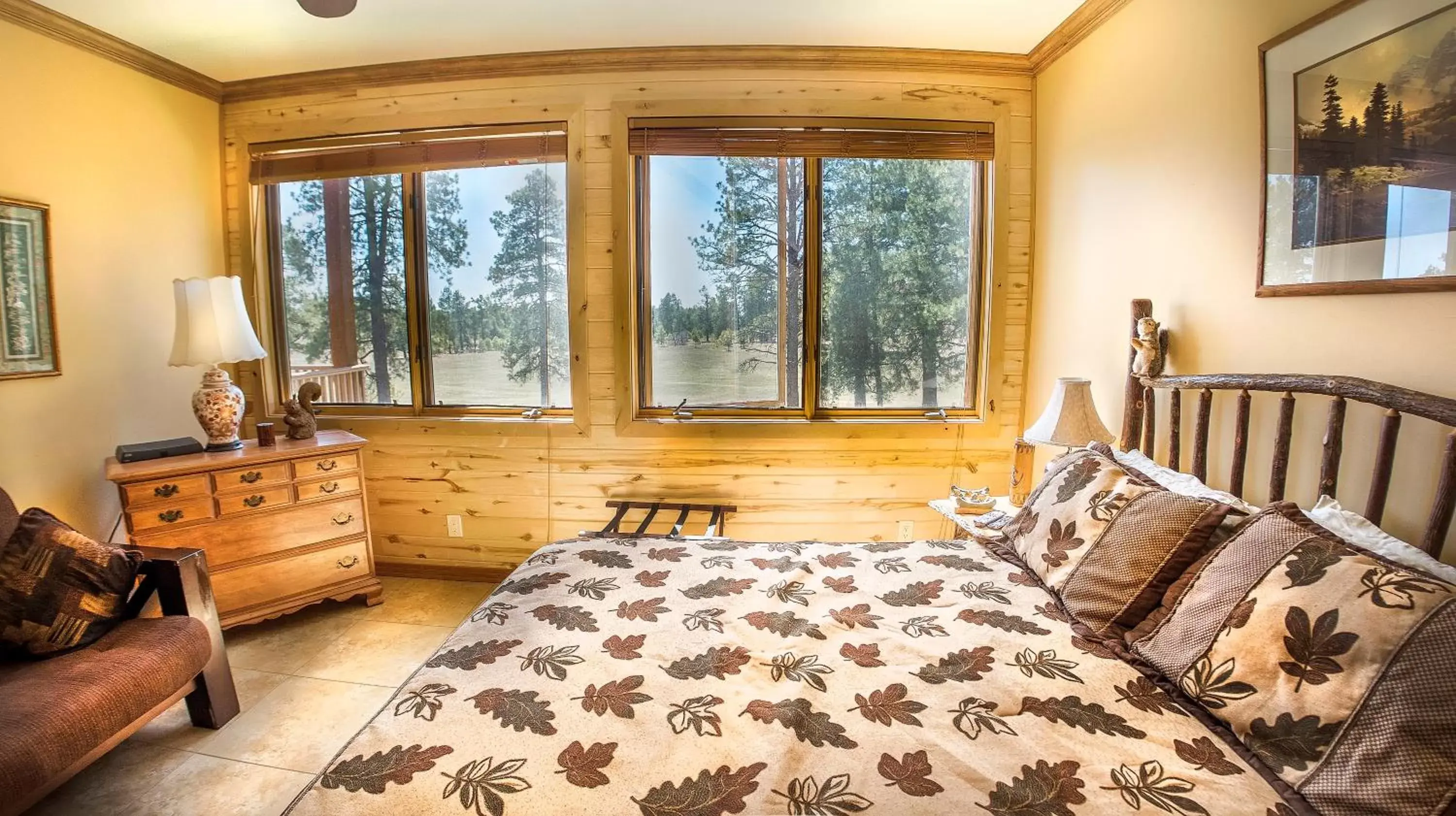 Photo of the whole room, Bed in Elktrace Bed and Breakfast