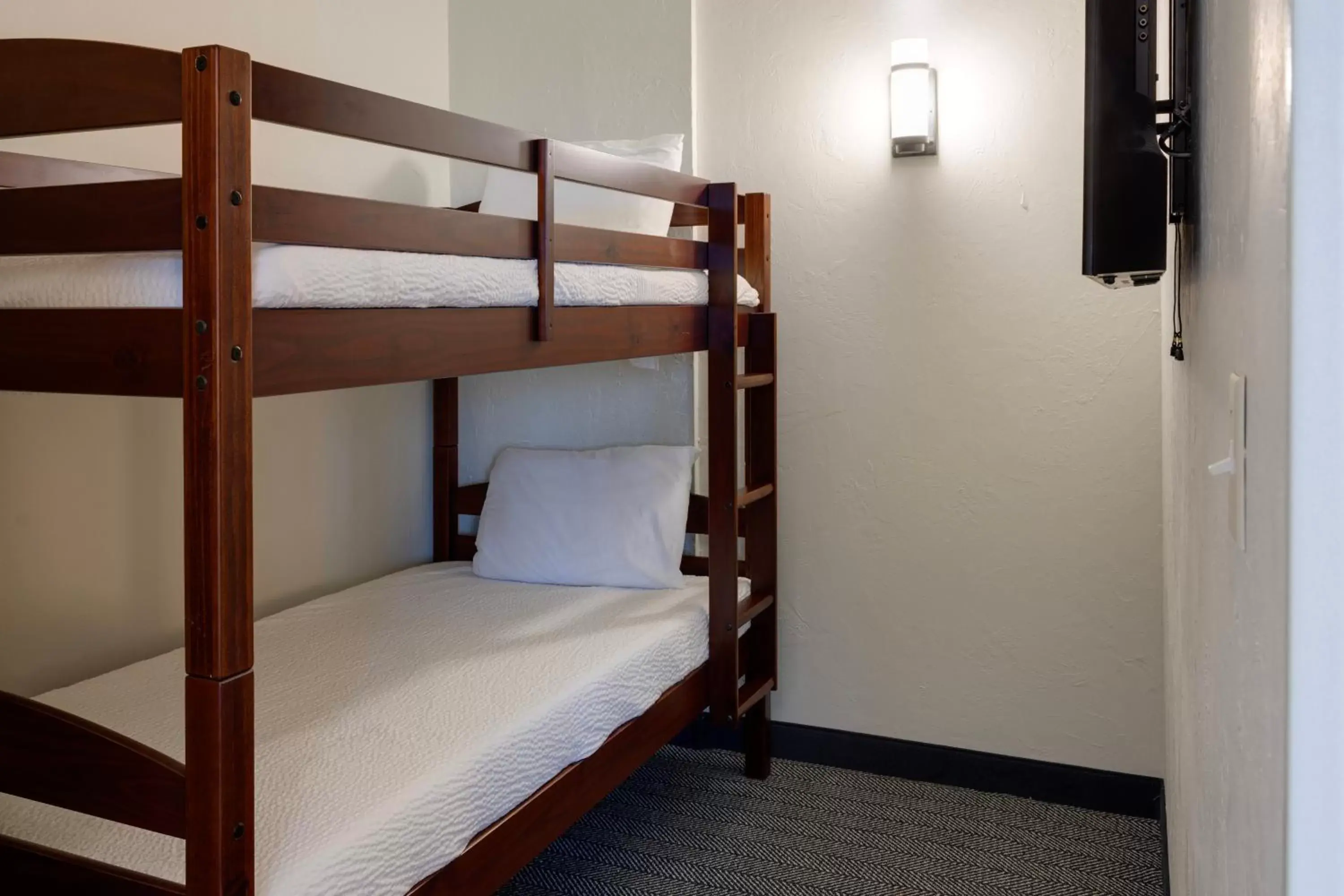 Guests, Bunk Bed in Courtyard by Marriott Oklahoma City North/Quail Springs