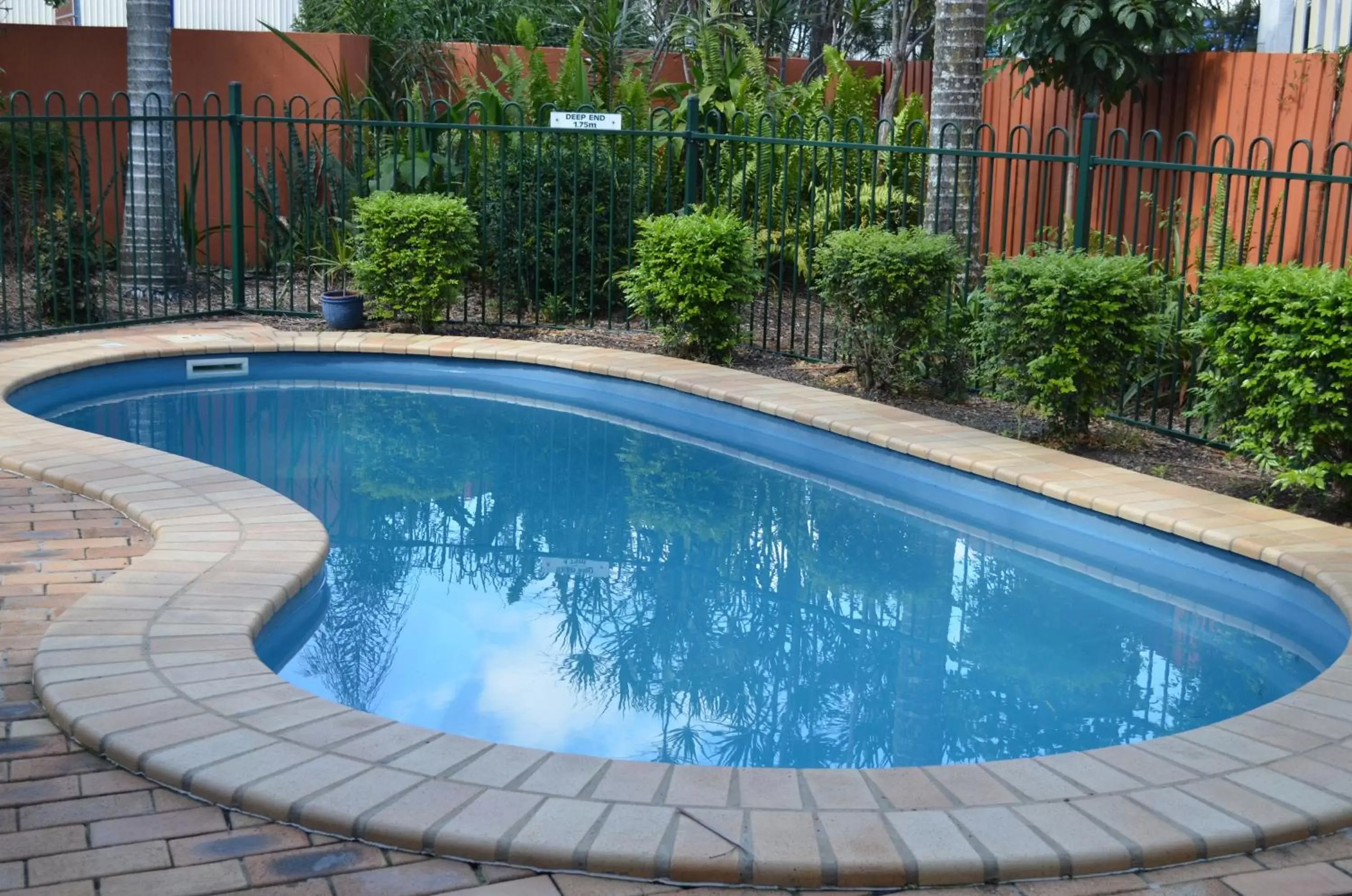 Swimming Pool in Airport Motel Brisbane