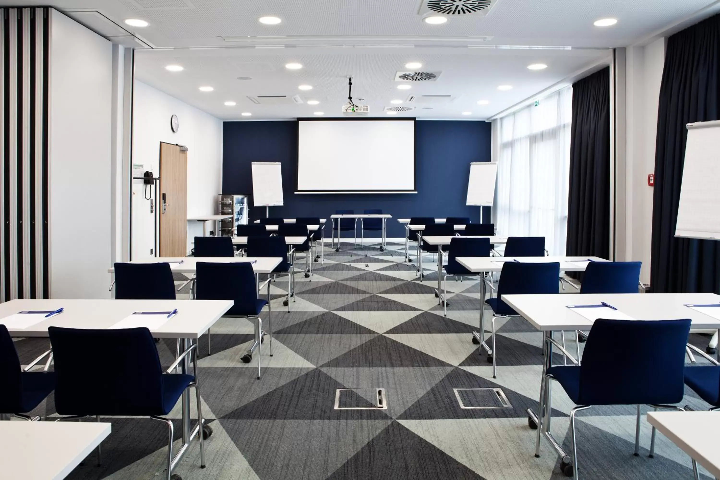 Meeting/conference room in Holiday Inn Express - Kaiserslautern, an IHG Hotel