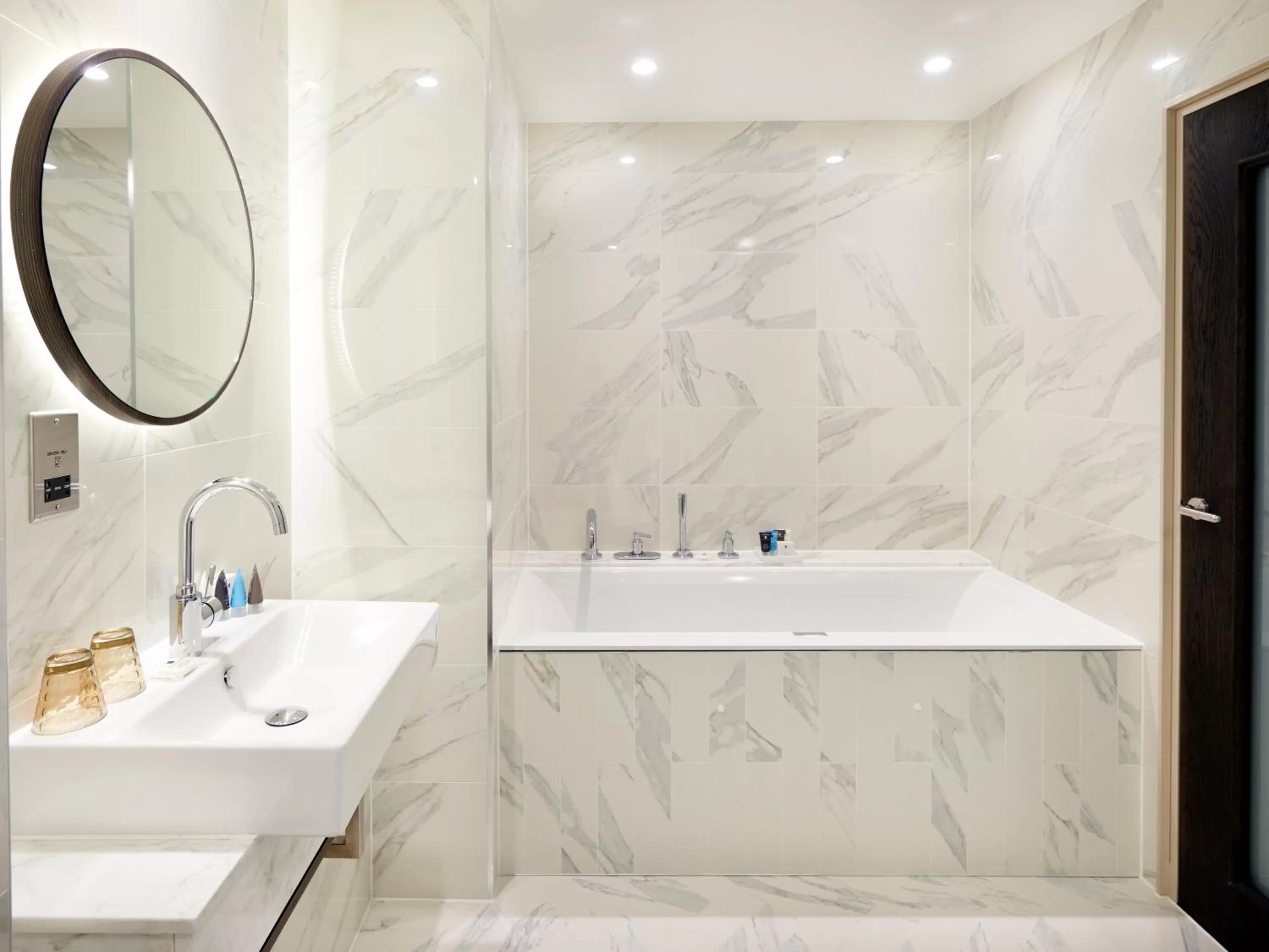 Bathroom in Richmond Hill Hotel