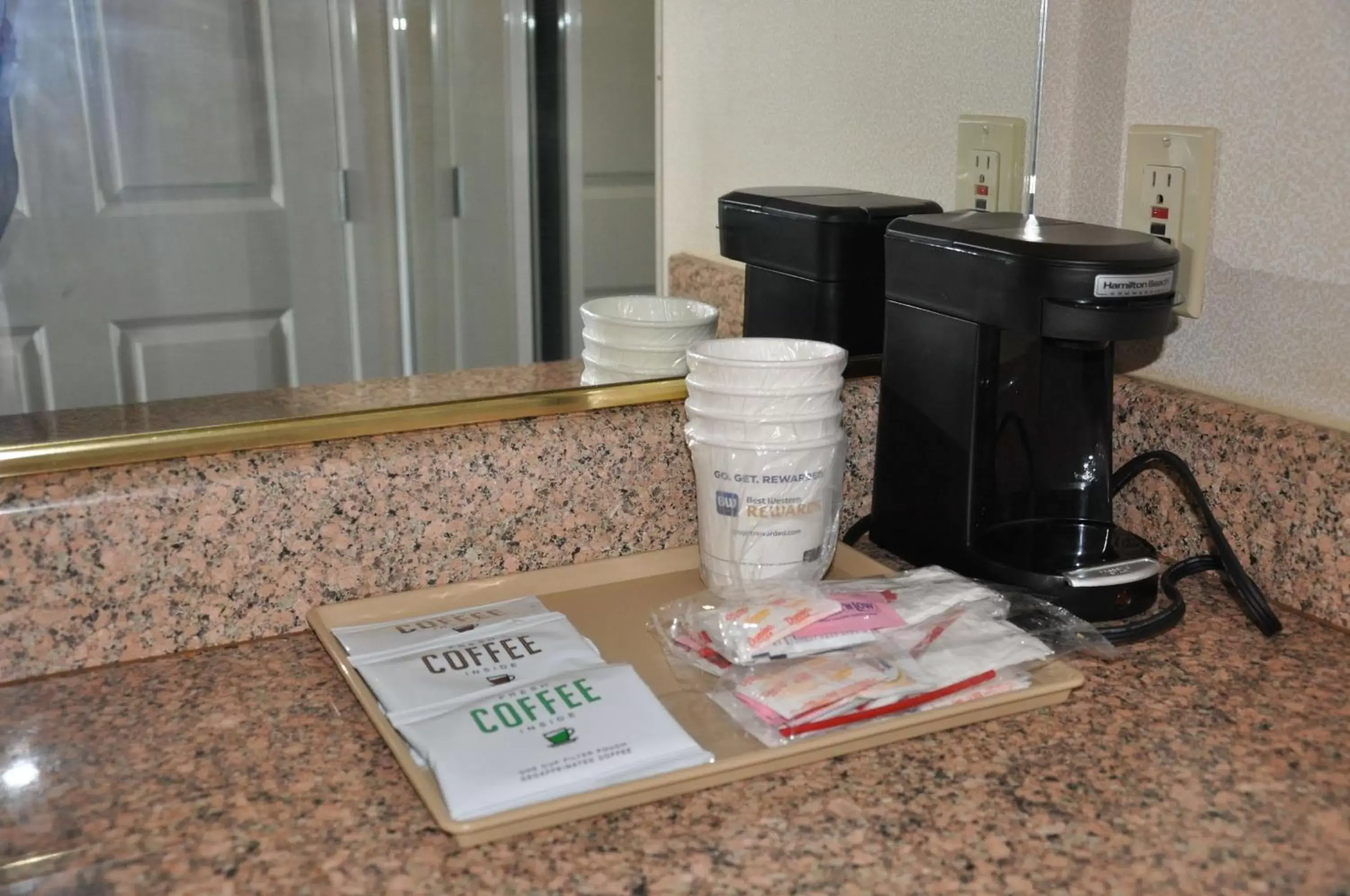 Coffee/tea facilities in SureStay Hotel by Best Western Castro Valley