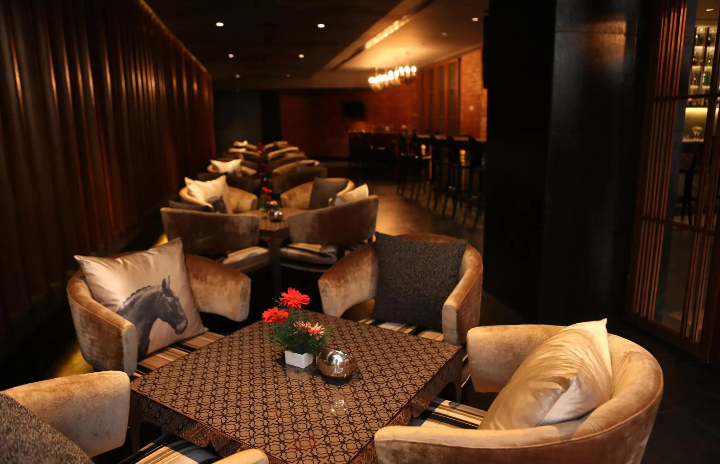 Restaurant/places to eat, Seating Area in Pride Plaza Hotel, Aerocity New Delhi