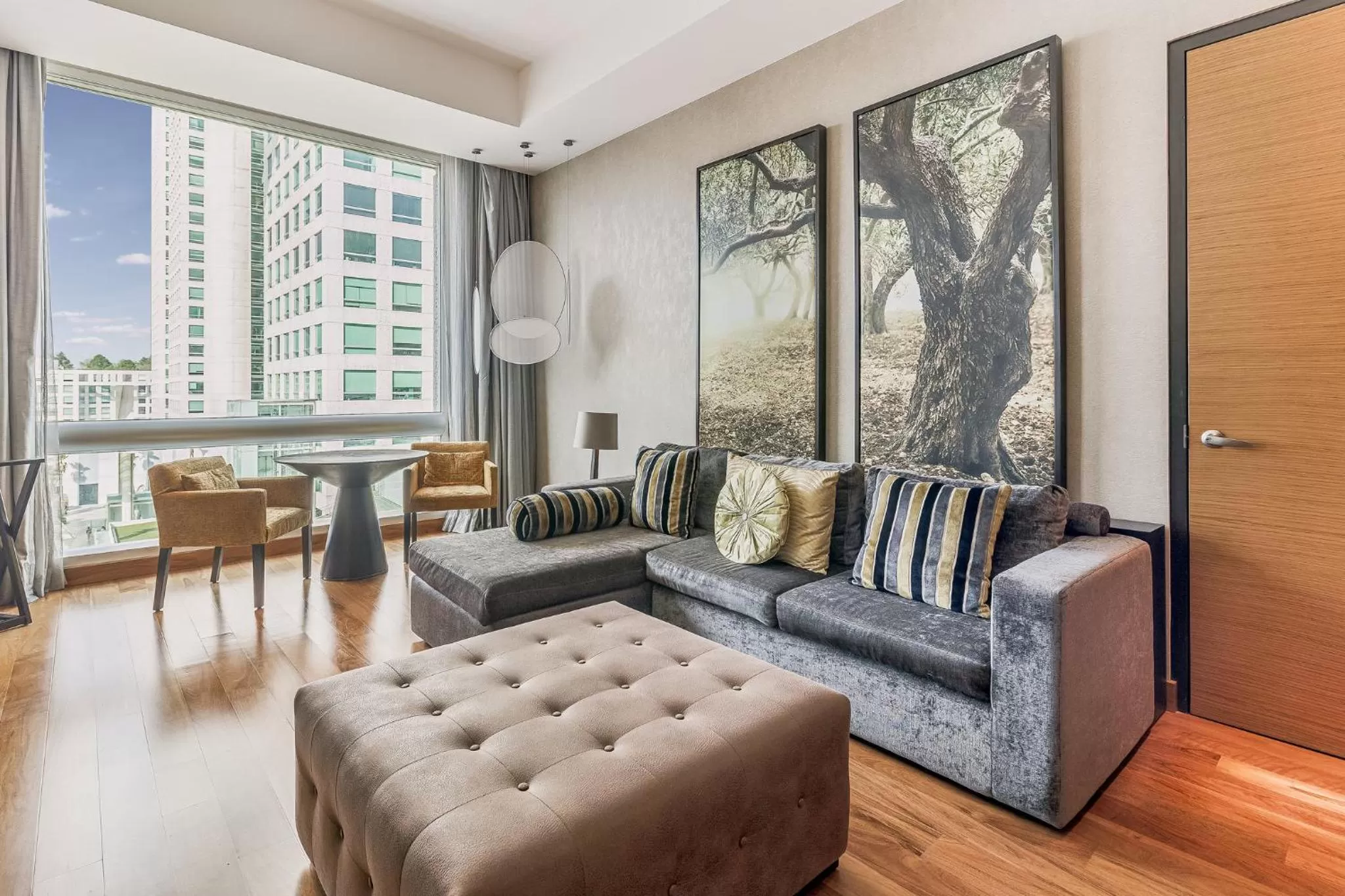 Photo of the whole room in Live Aqua Ciudad de Mexico Bosques de las Lomas