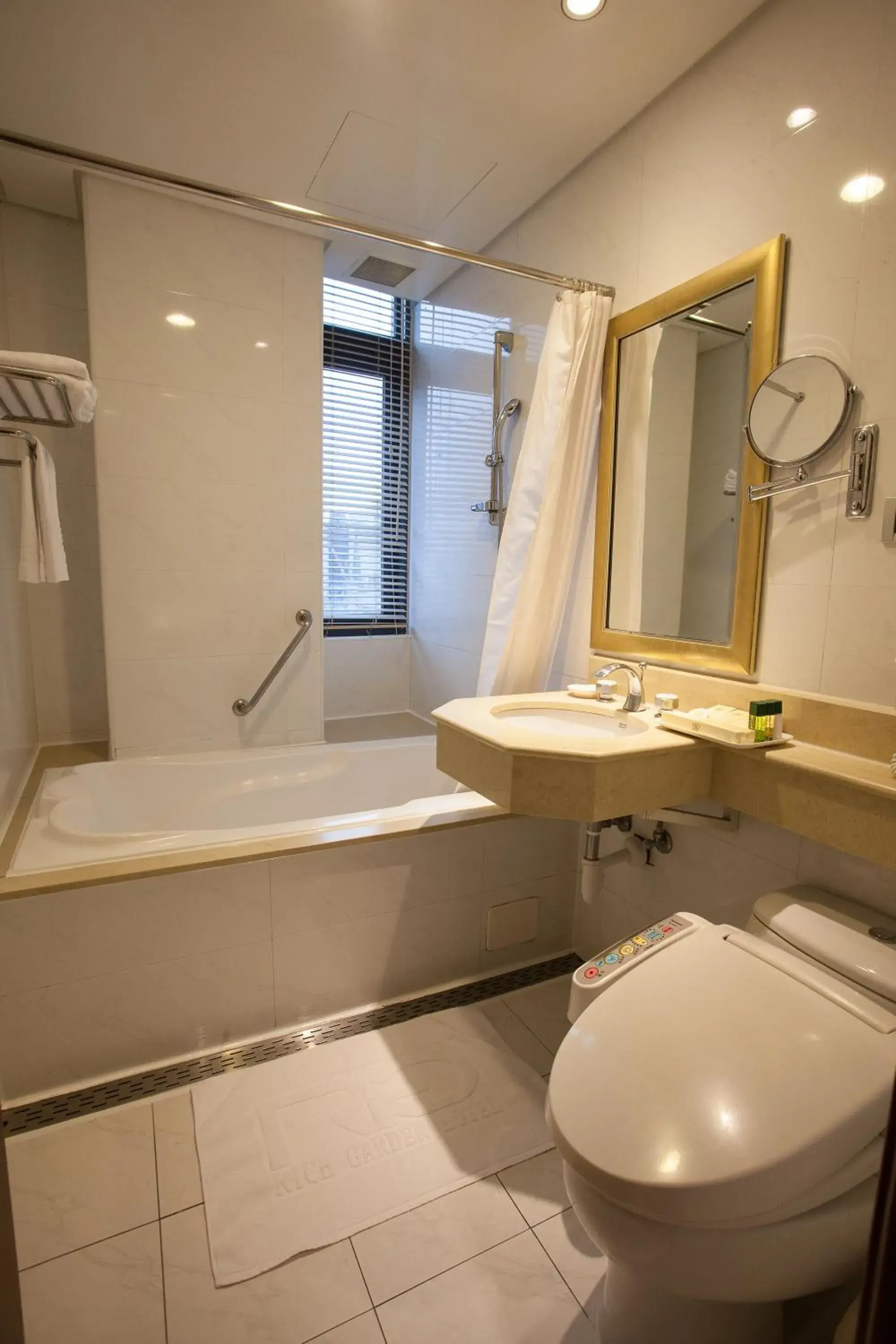 Bathroom in Rich Garden Hotel