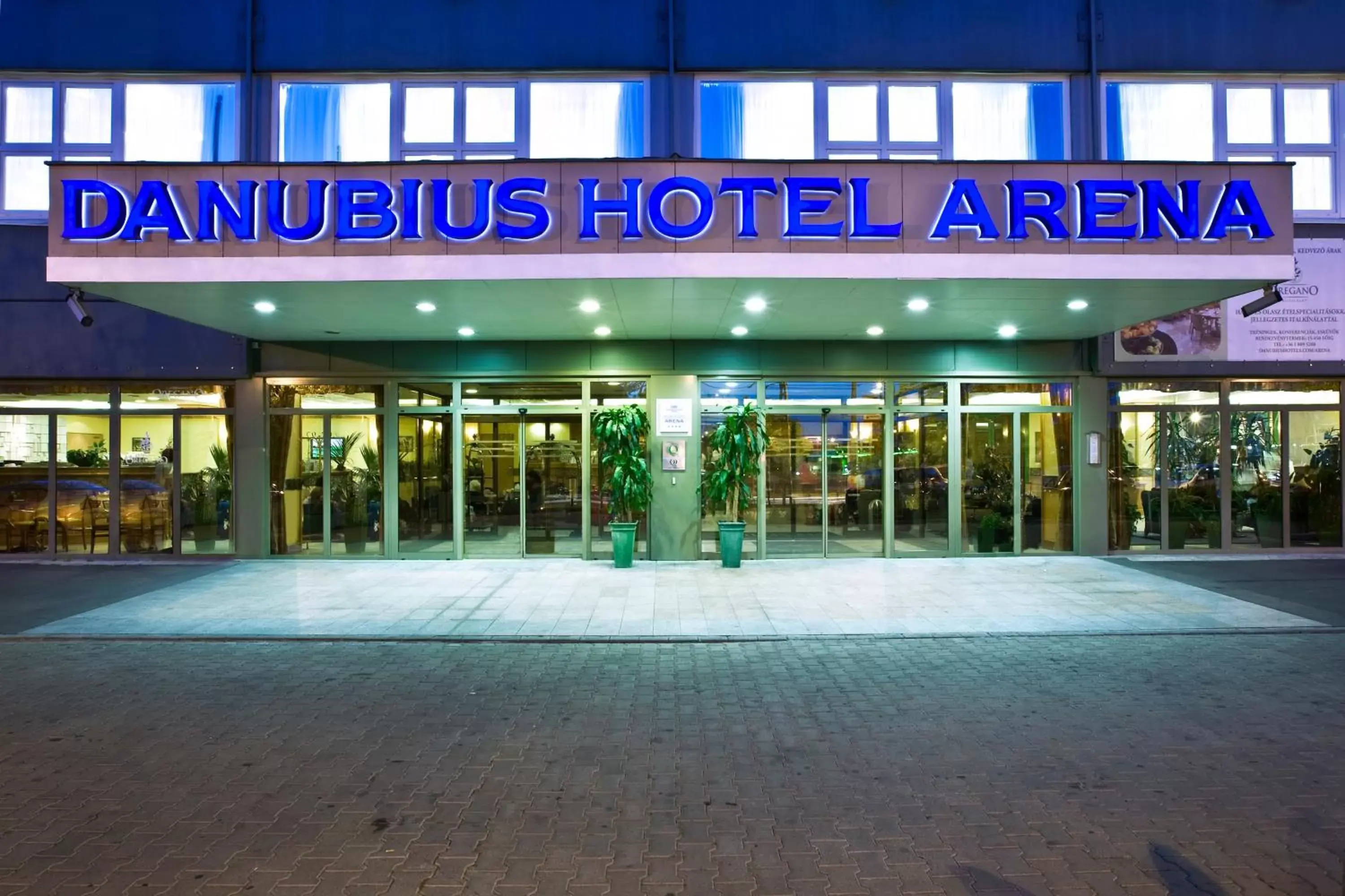 Facade/entrance in Danubius Hotel Arena