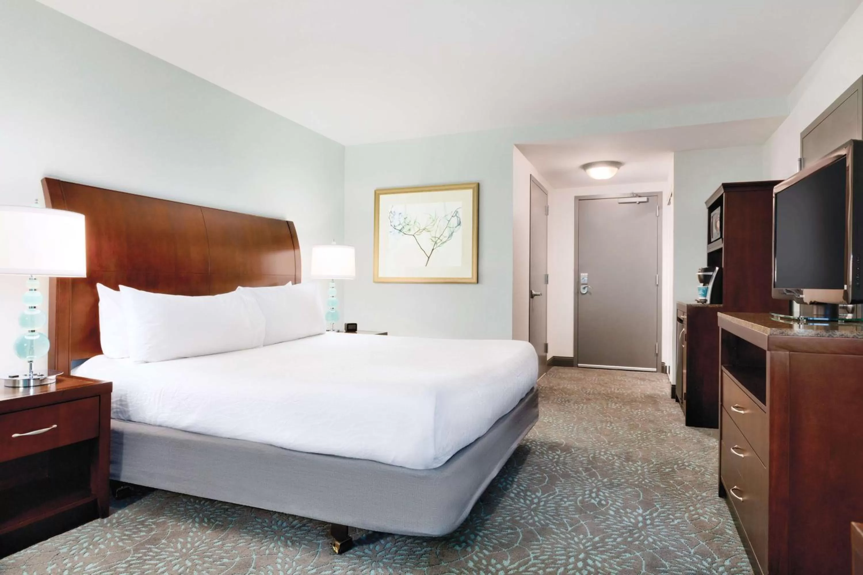 Bed in Hilton Garden Inn Worcester