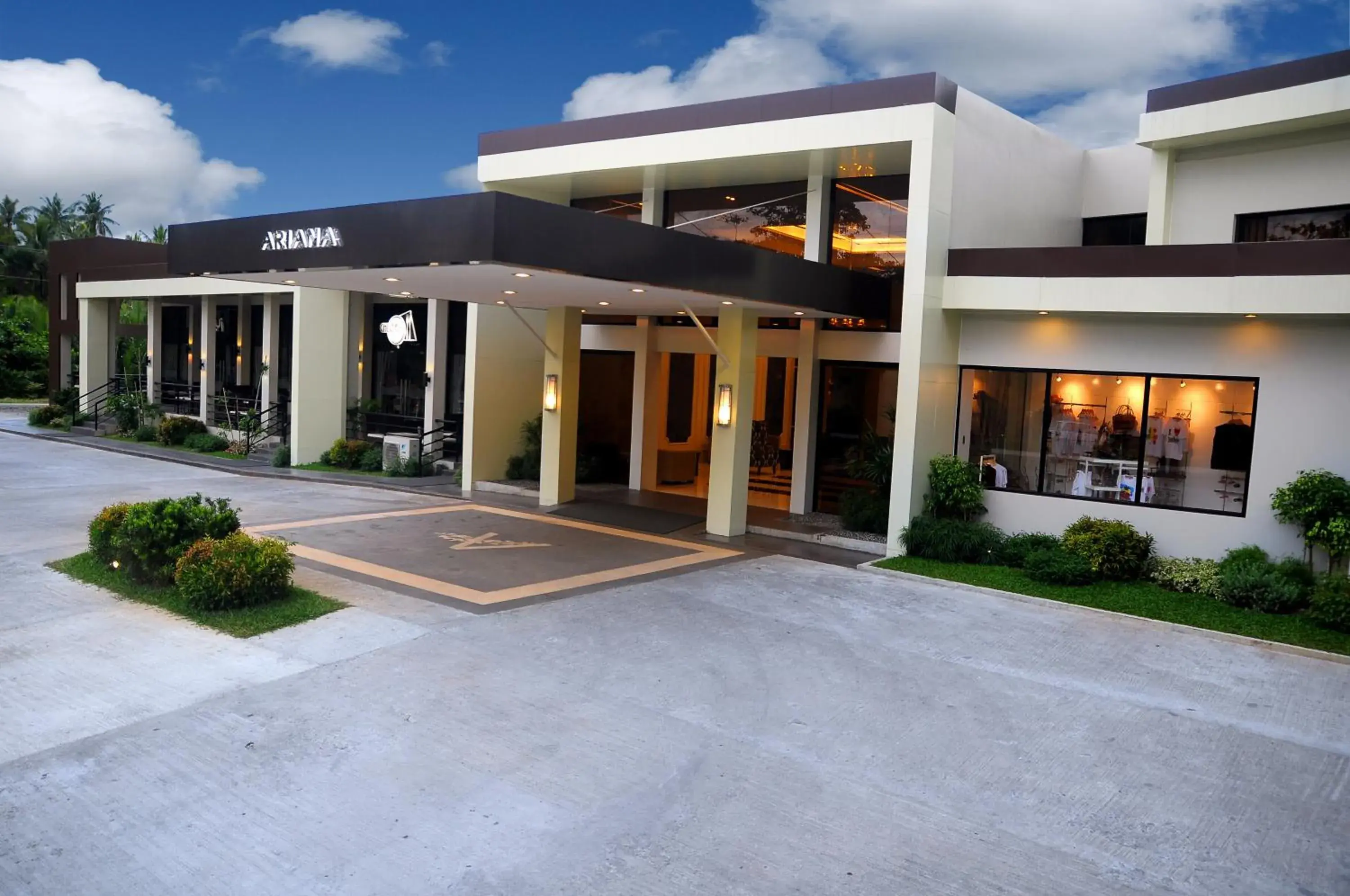 Facade/entrance, Property Building in Ariana Hotel