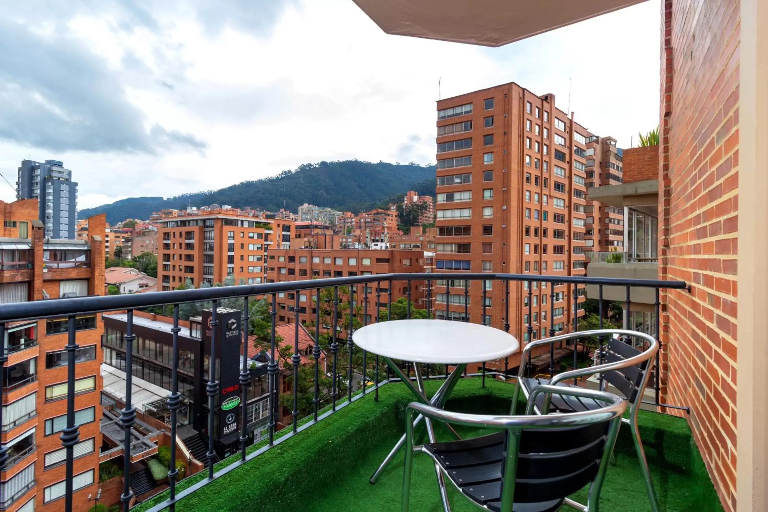 Balcony/Terrace in Hotel Rosales Plaza