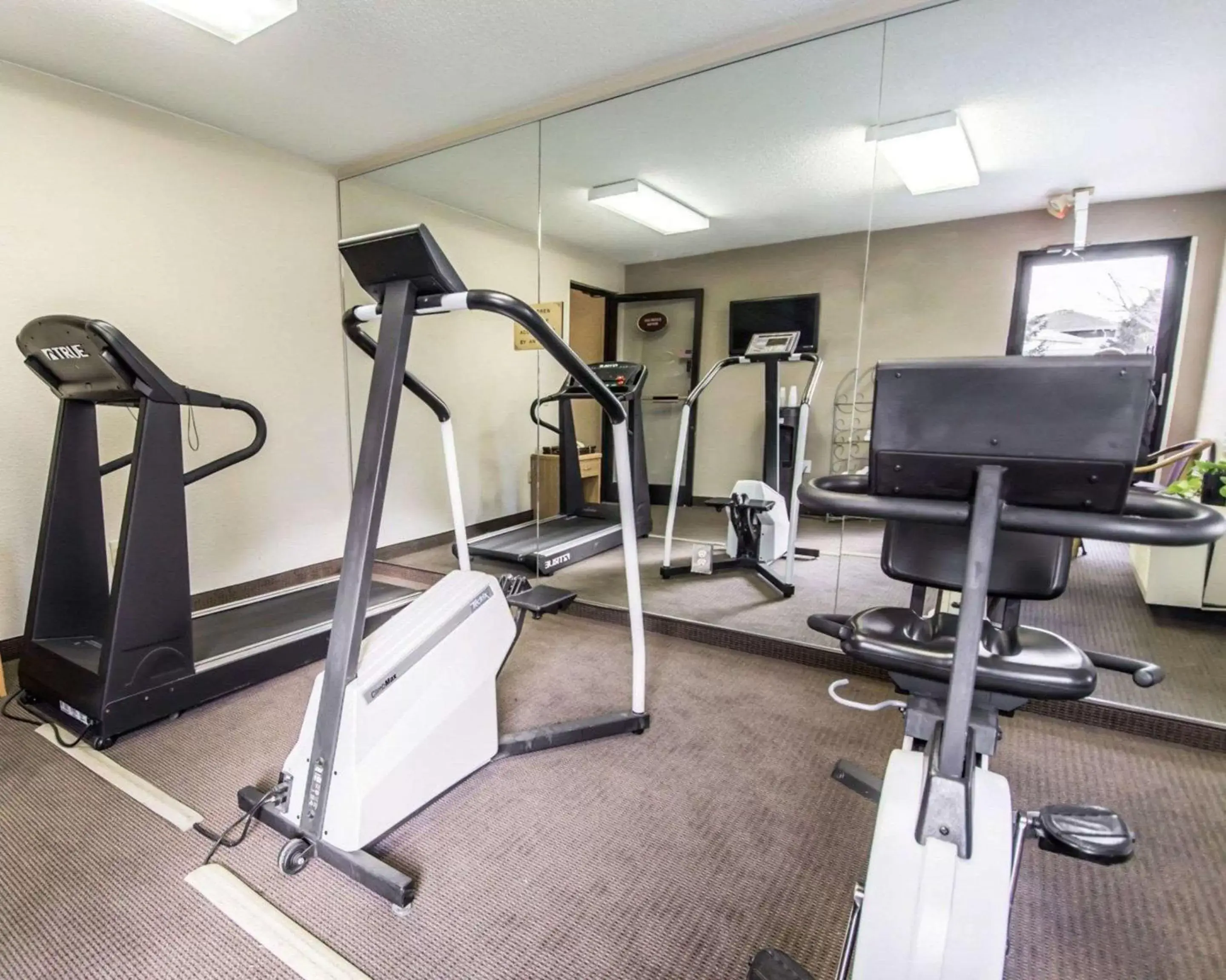 Fitness centre/facilities in Sleep Inn Fitness centre/facilities in Sleep Inn