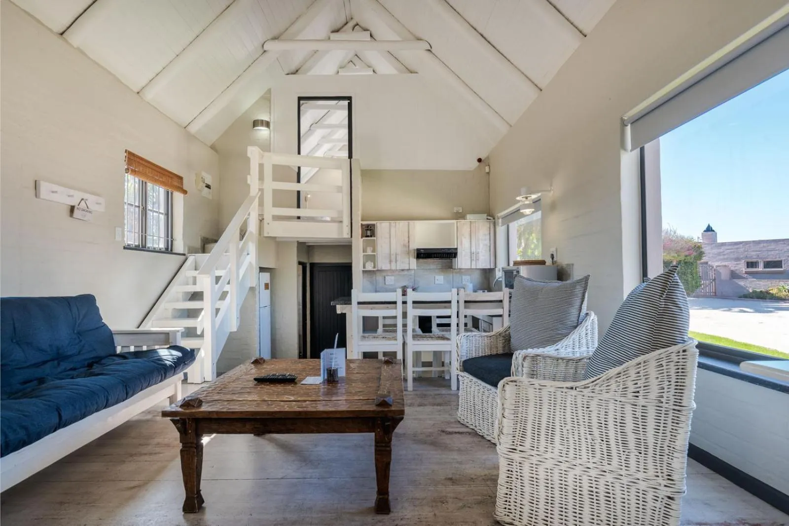 Living room in Blue Bay Lodge