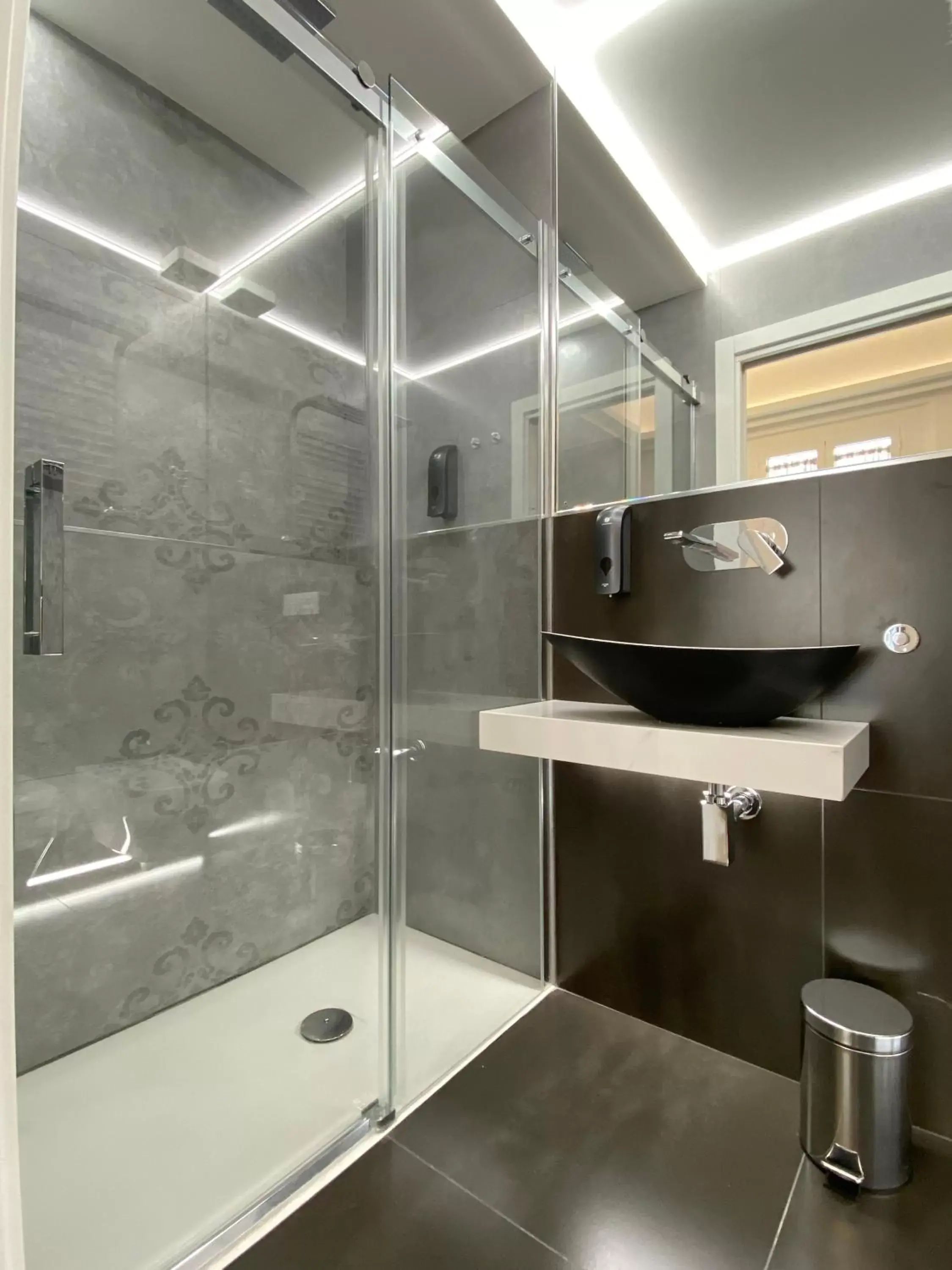 Shower, Bathroom in Casa Granatelli