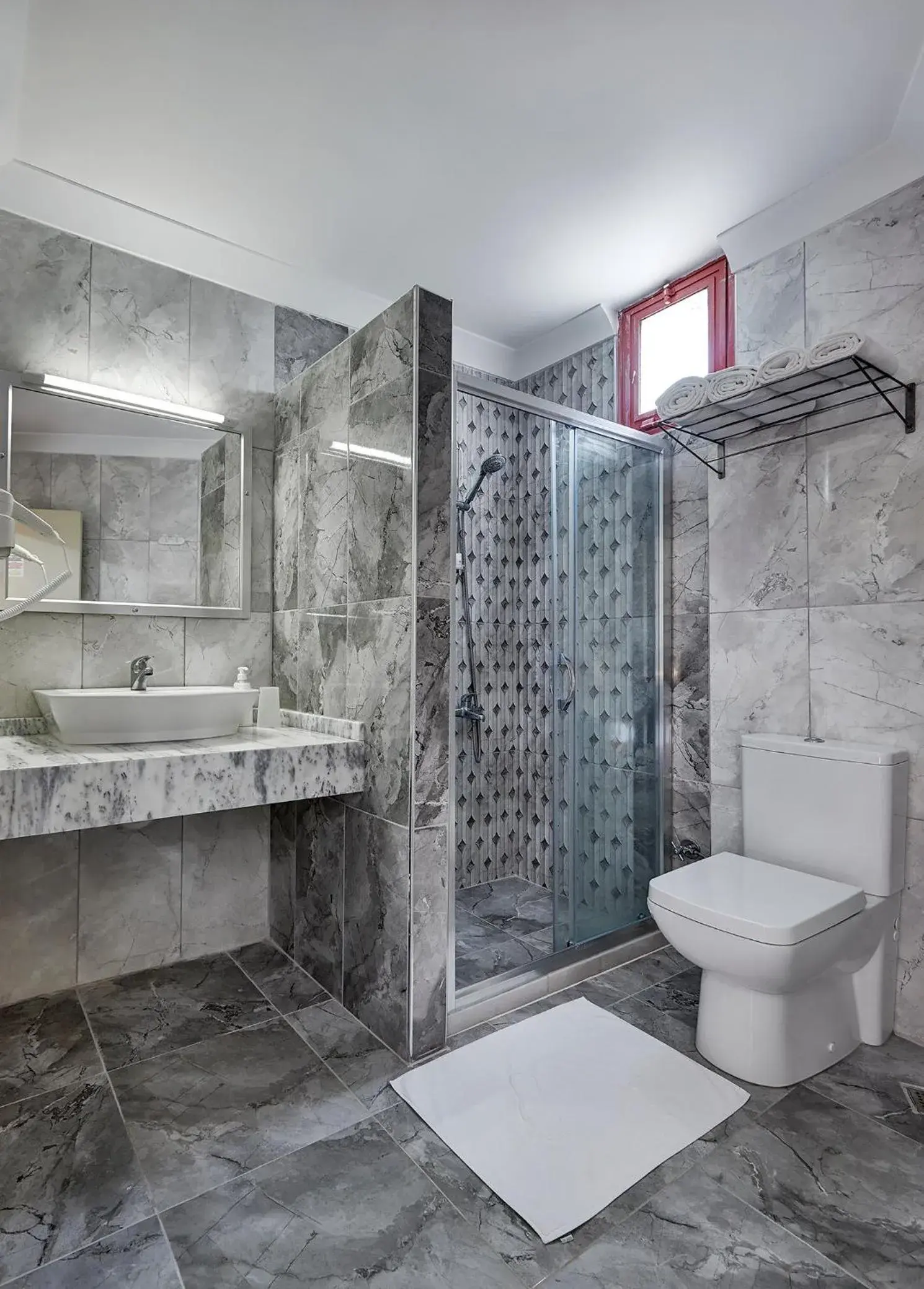 Shower, Bathroom in Hotel Billurcu