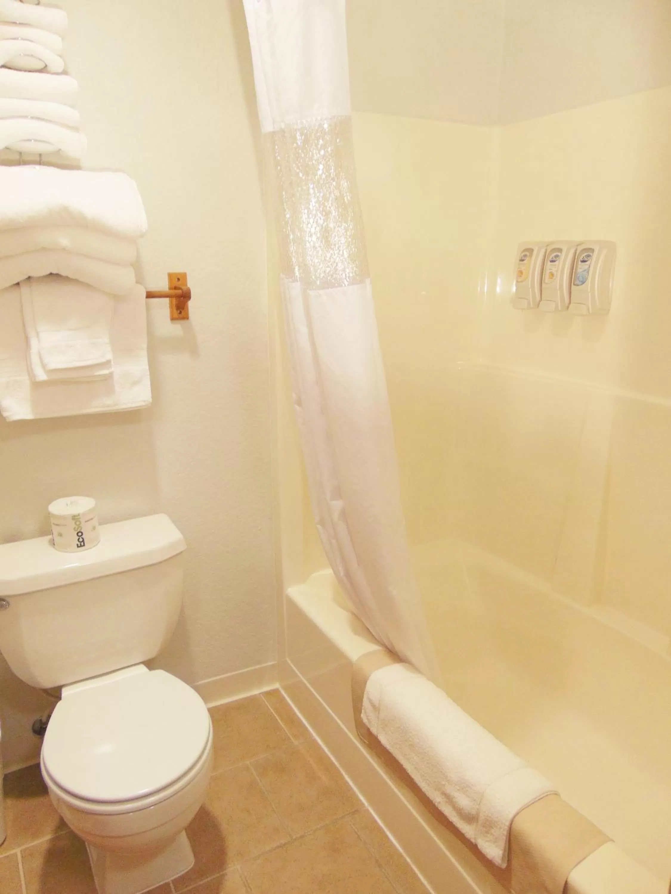 Property building, Bathroom in Mountain View Lodge