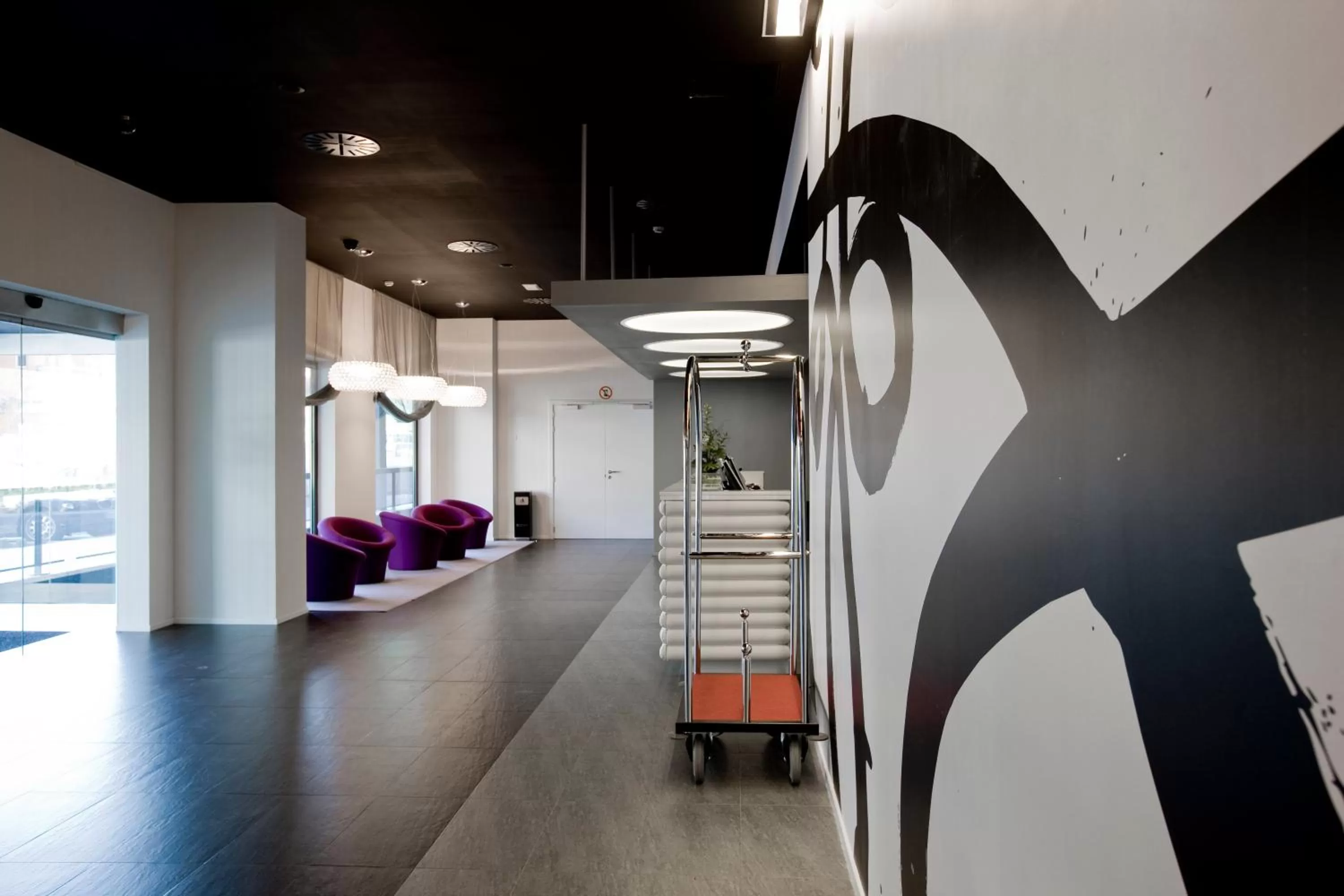 Facade/entrance in Hotel Zentral Castellana Norte