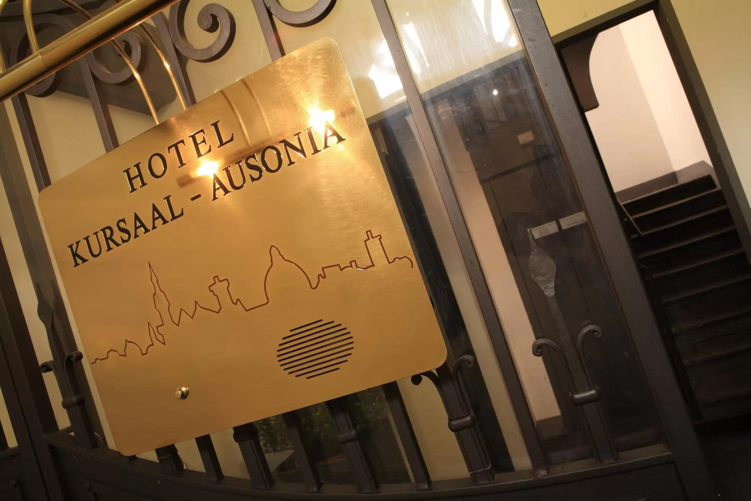 Facade/entrance in Hotel Kursaal & Ausonia