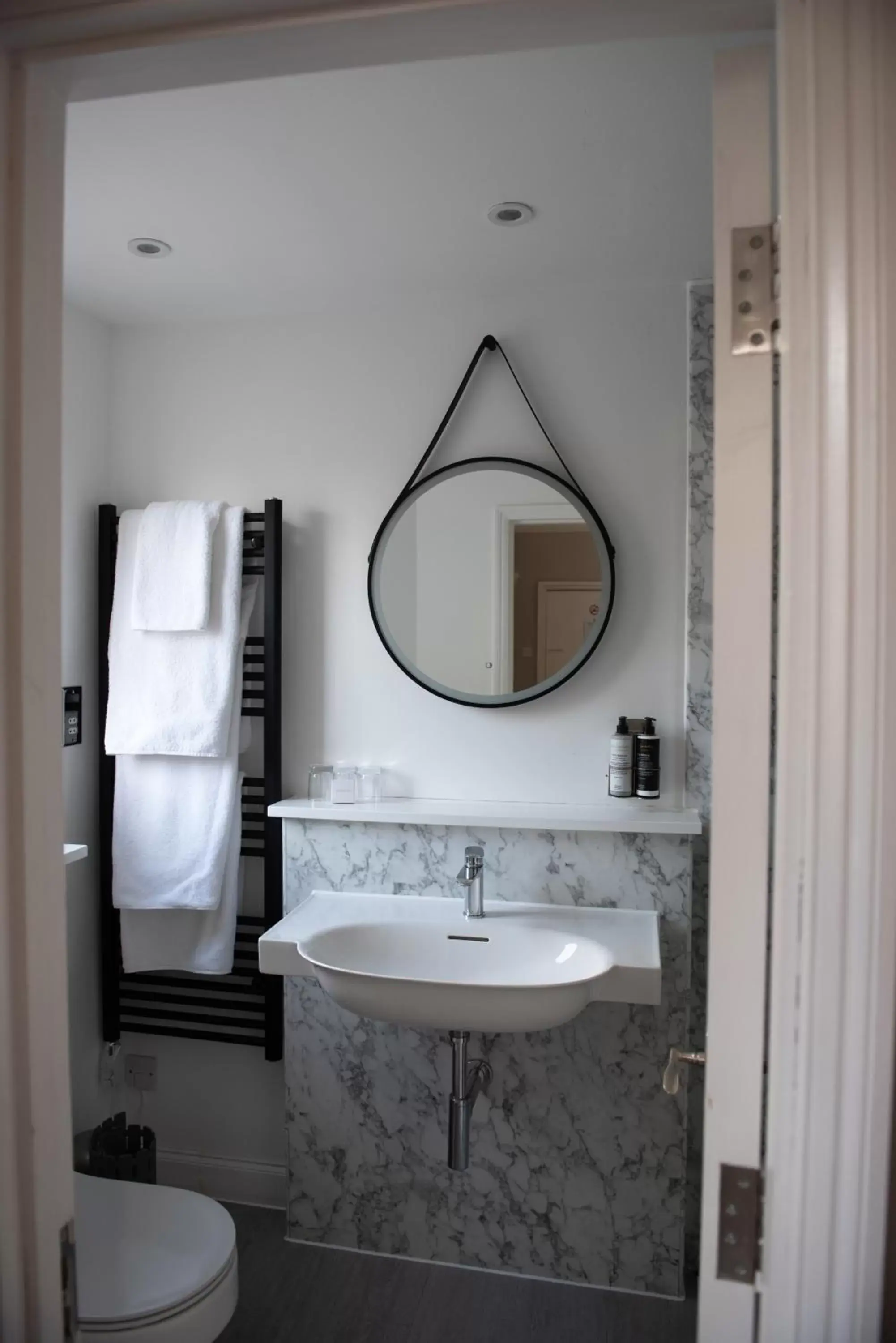 Bathroom in Harington's Boutique Hotel