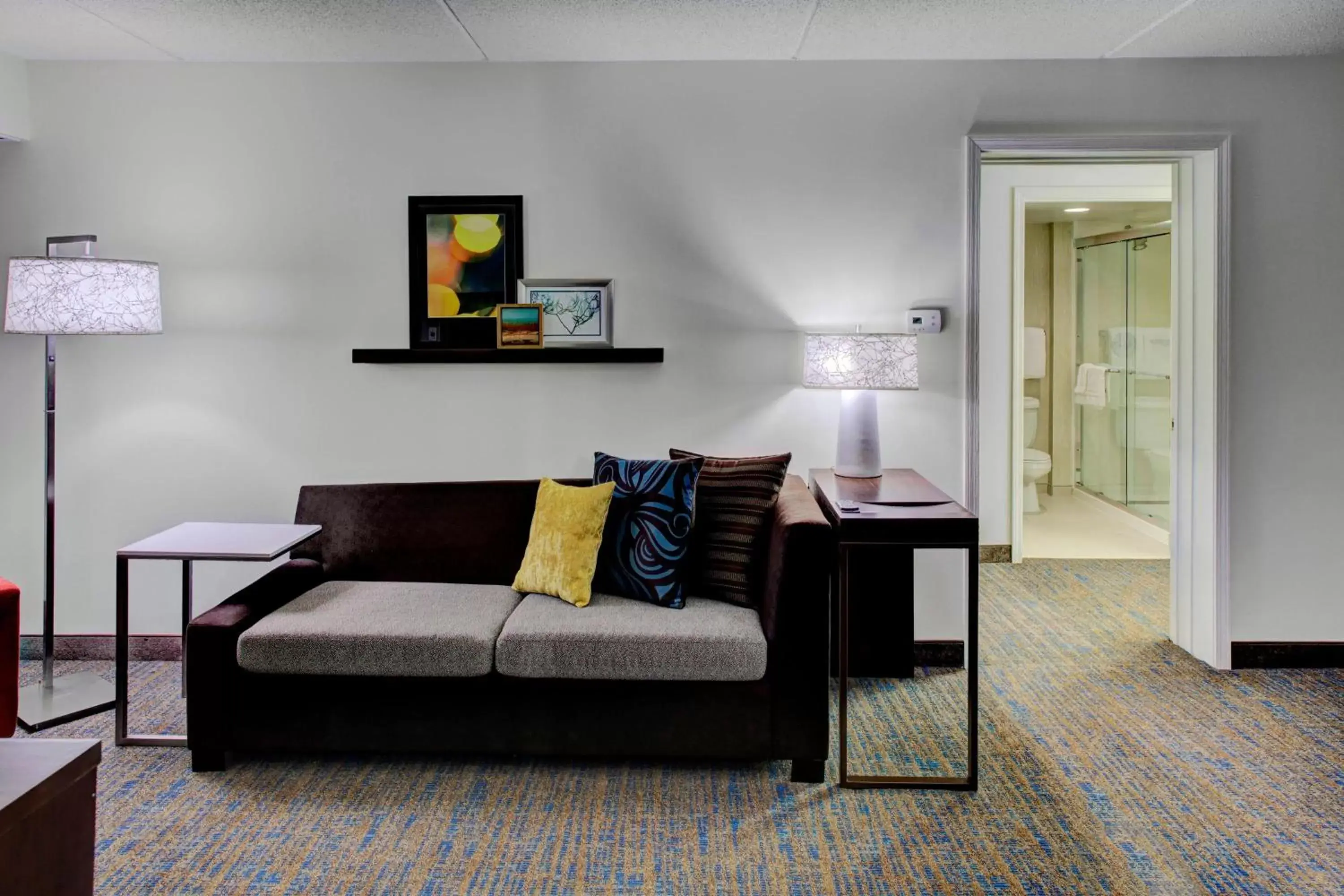 Living room, Seating Area in Residence Inn by Marriott Cleveland Mentor