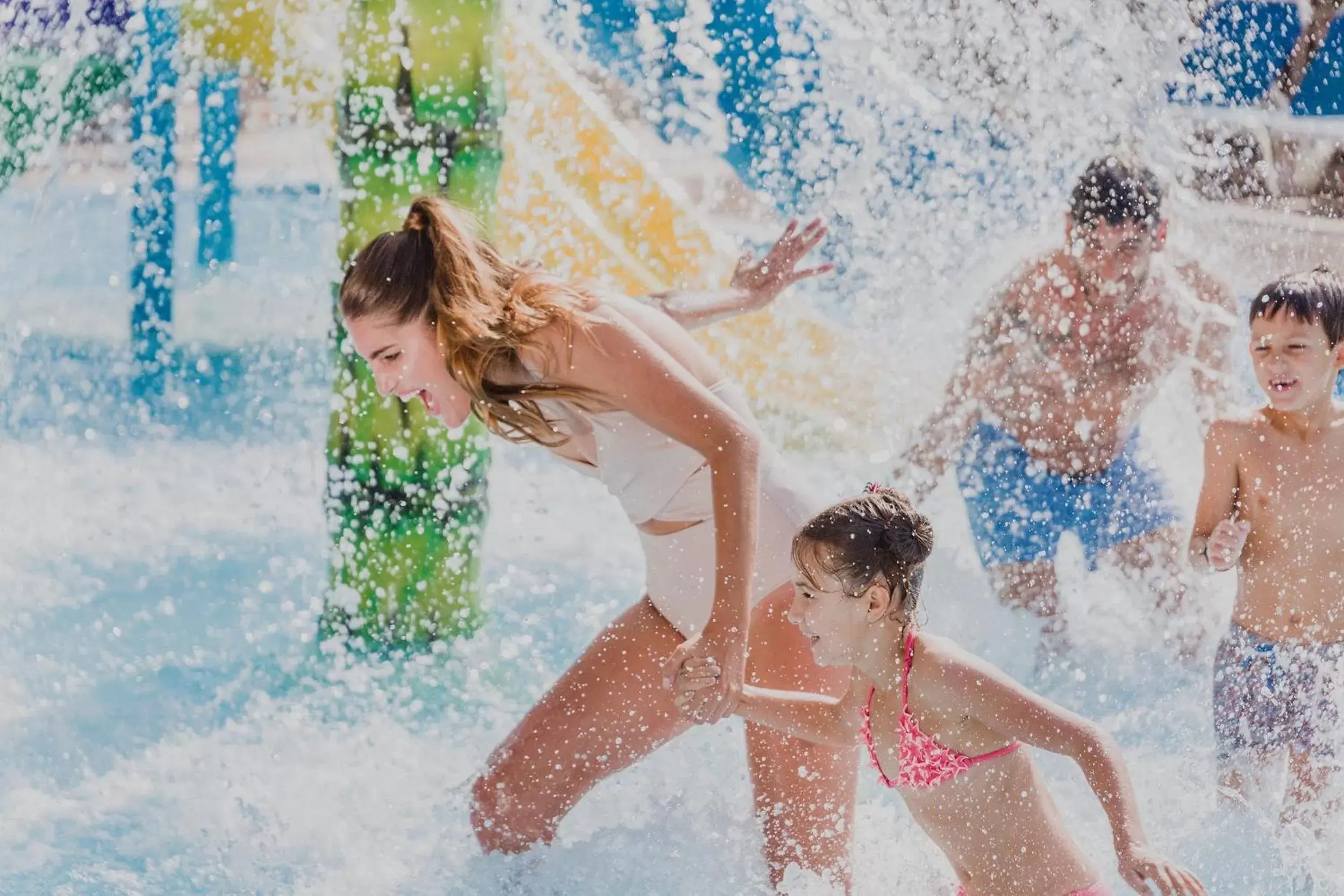 Children in Club del Sol Aparthotel