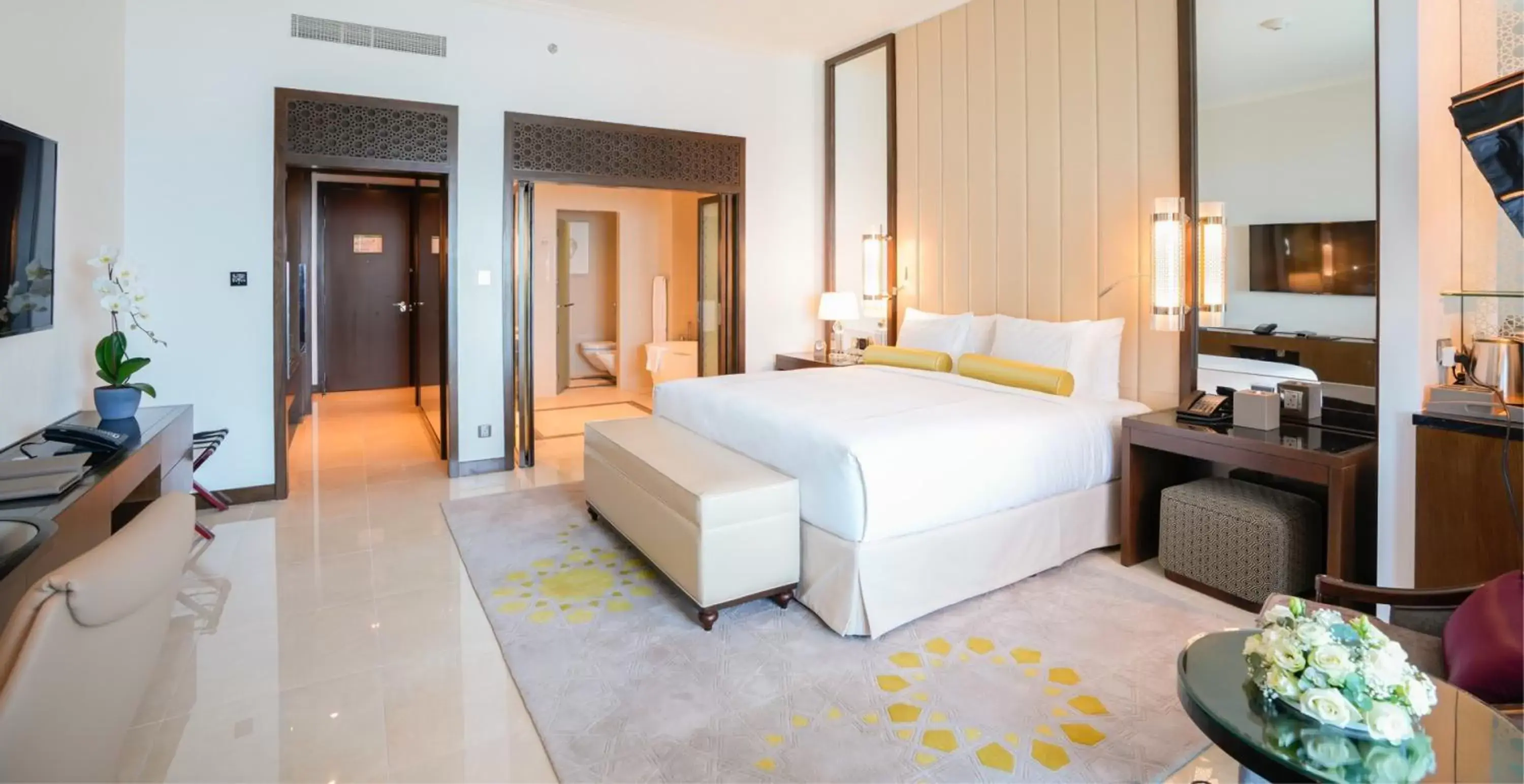 Bedroom, Bed in Rixos Marina Abu Dhabi