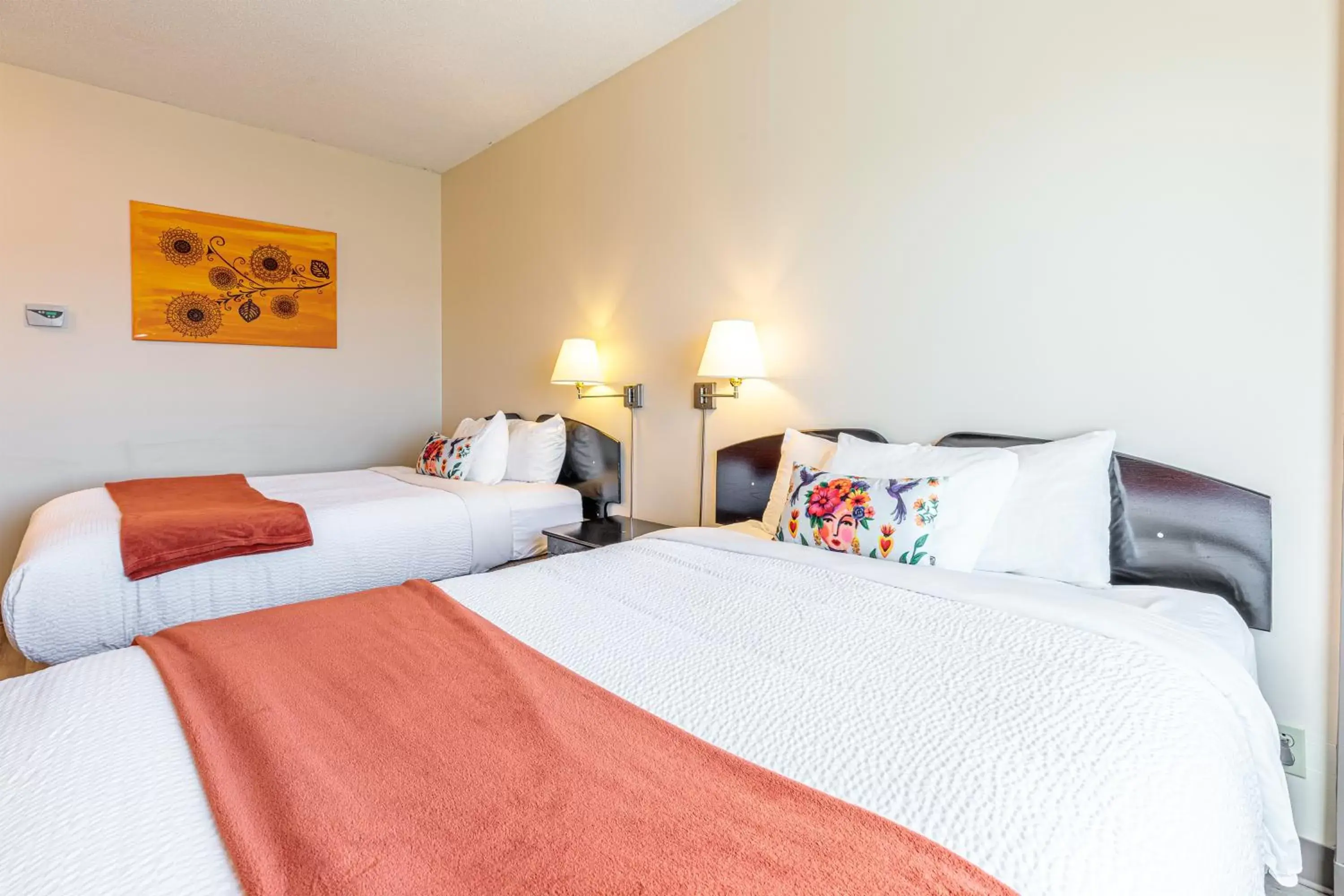 Bed in Days Inn by Wyndham Berthierville Bed in Days Inn by Wyndham Berthierville