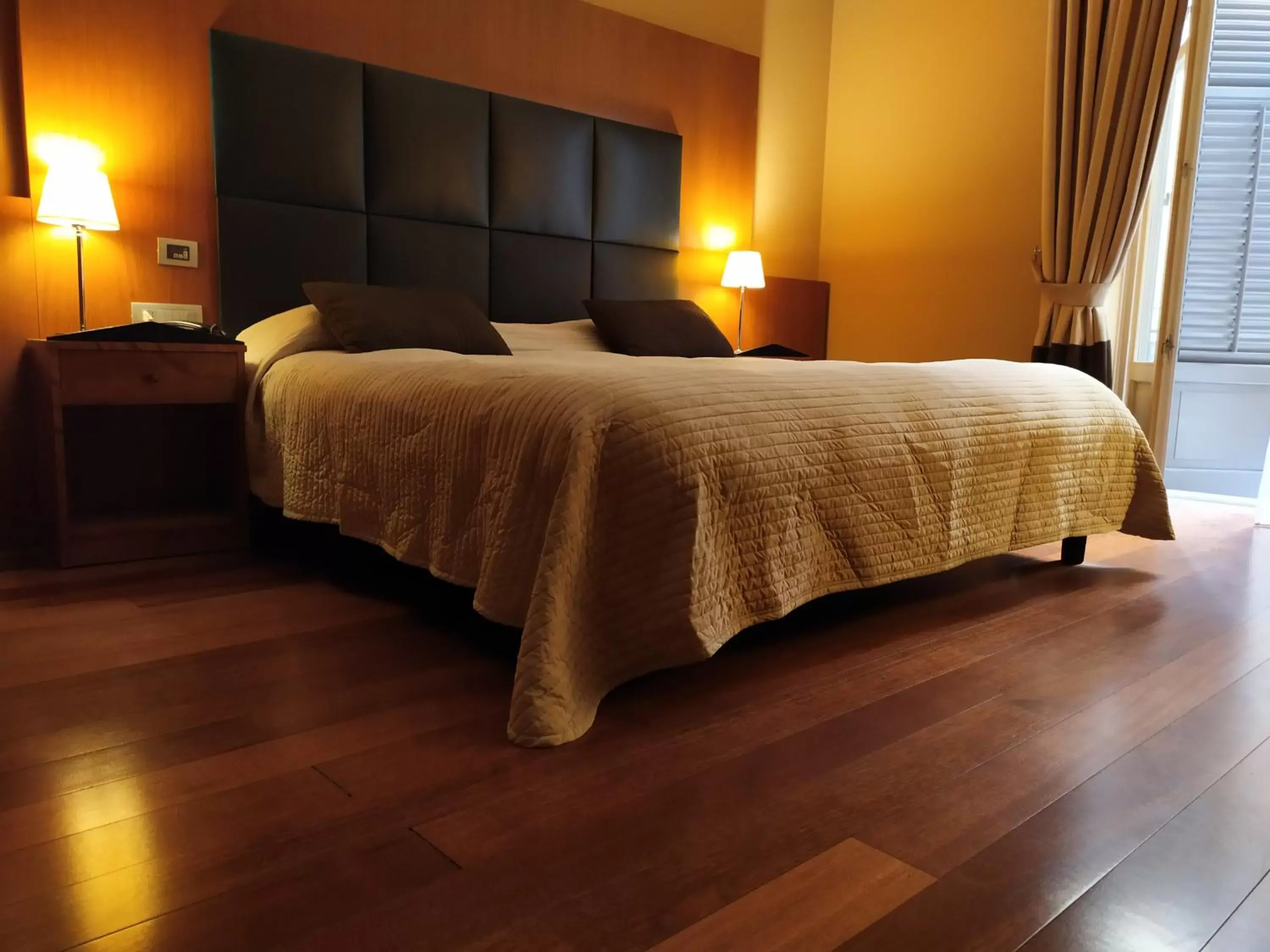 Bed in Hotel Porta Felice & Spa