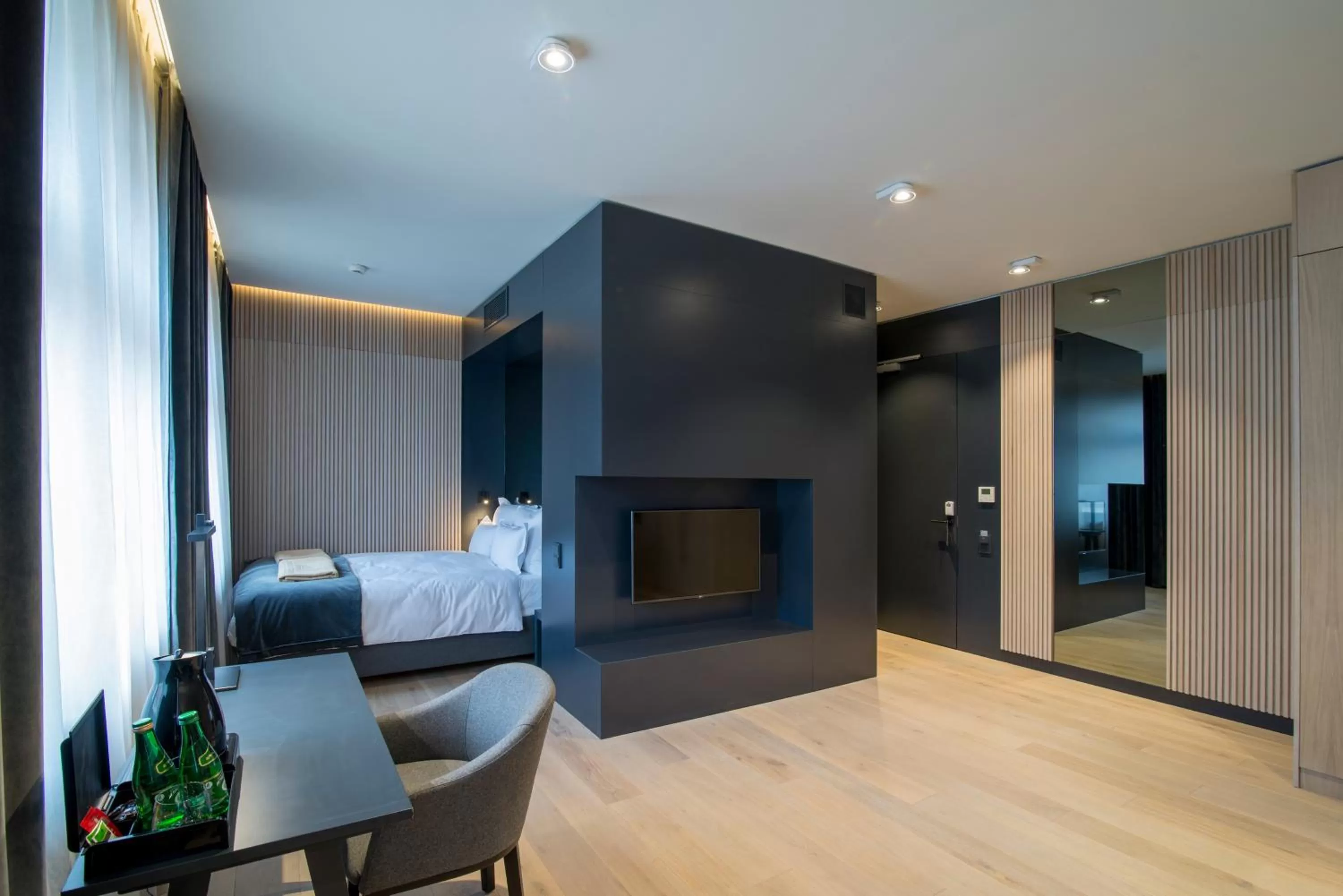 TV and multimedia, Bed in Ilonn Boutique Limanowskiego