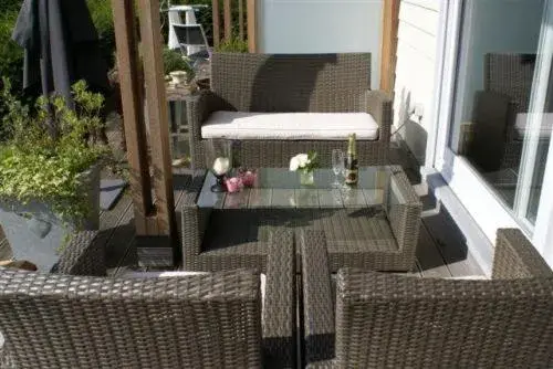 Balcony/Terrace, Patio/Outdoor Area in Les Jardins d'Ulysse, The Originals Relais (Relais du Silence)