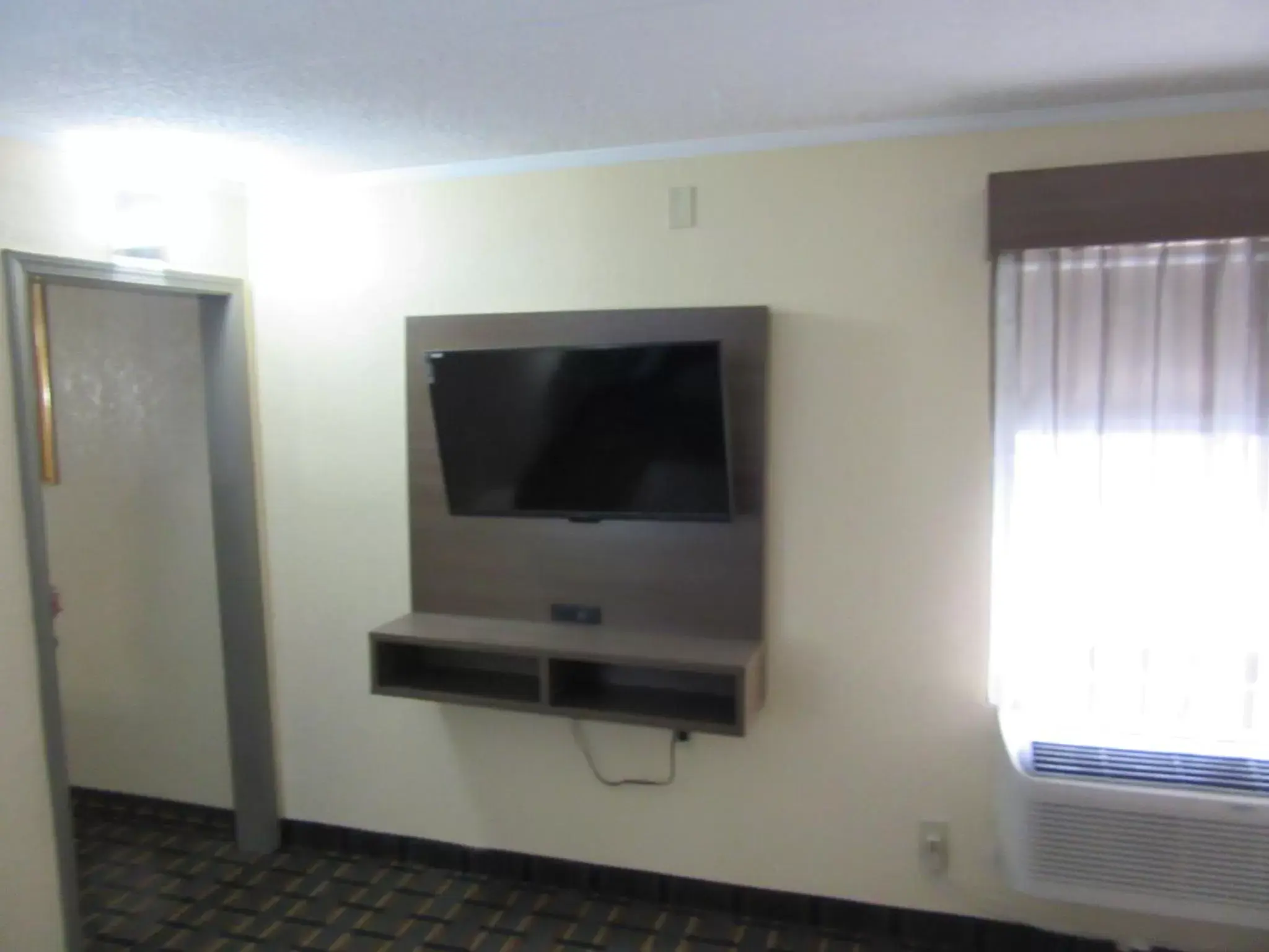 TV/Entertainment Center in Quality Inn & Suites near Six Flags East