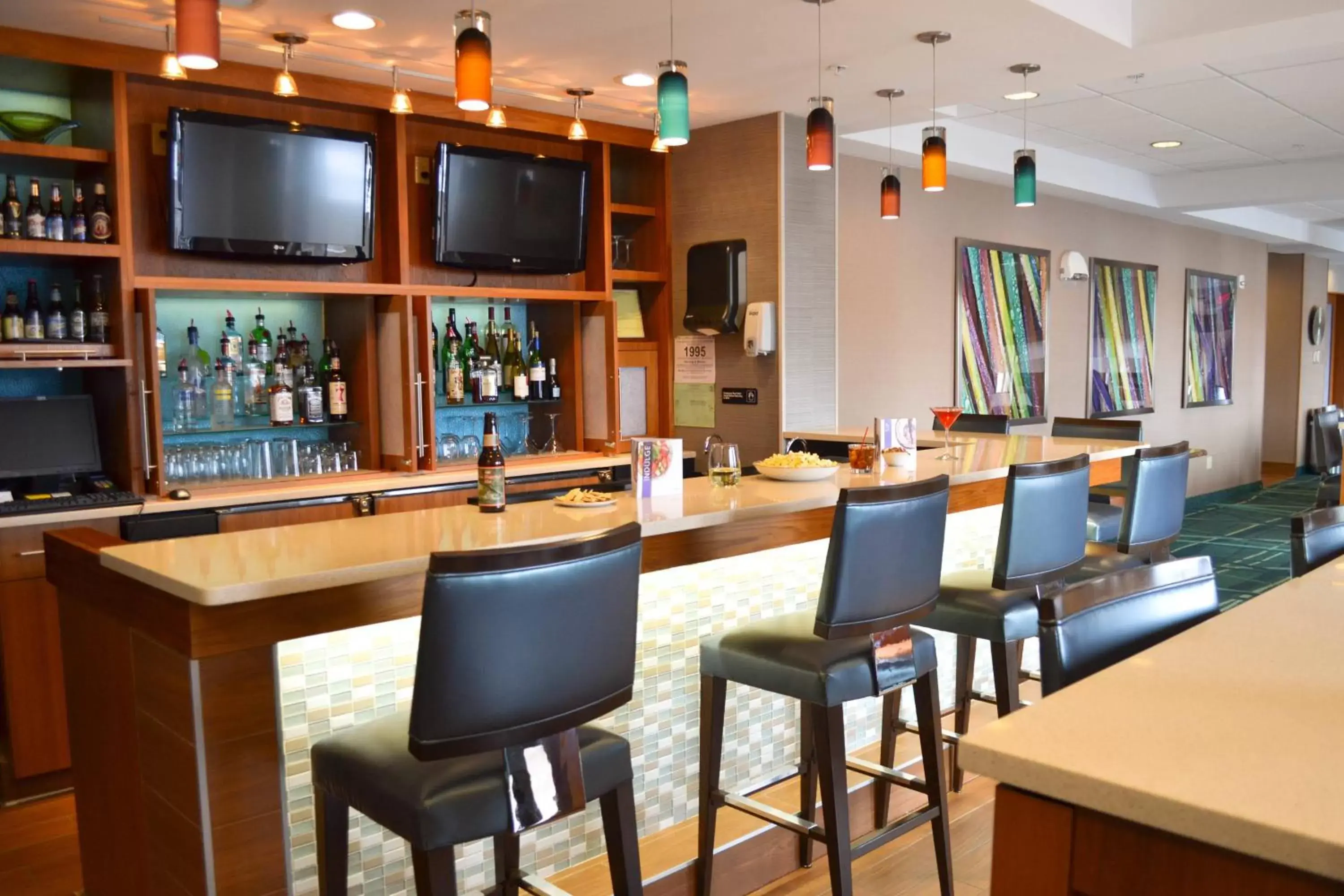 Lobby or reception, Lounge/Bar in SpringHill Suites by Marriott Lansing West