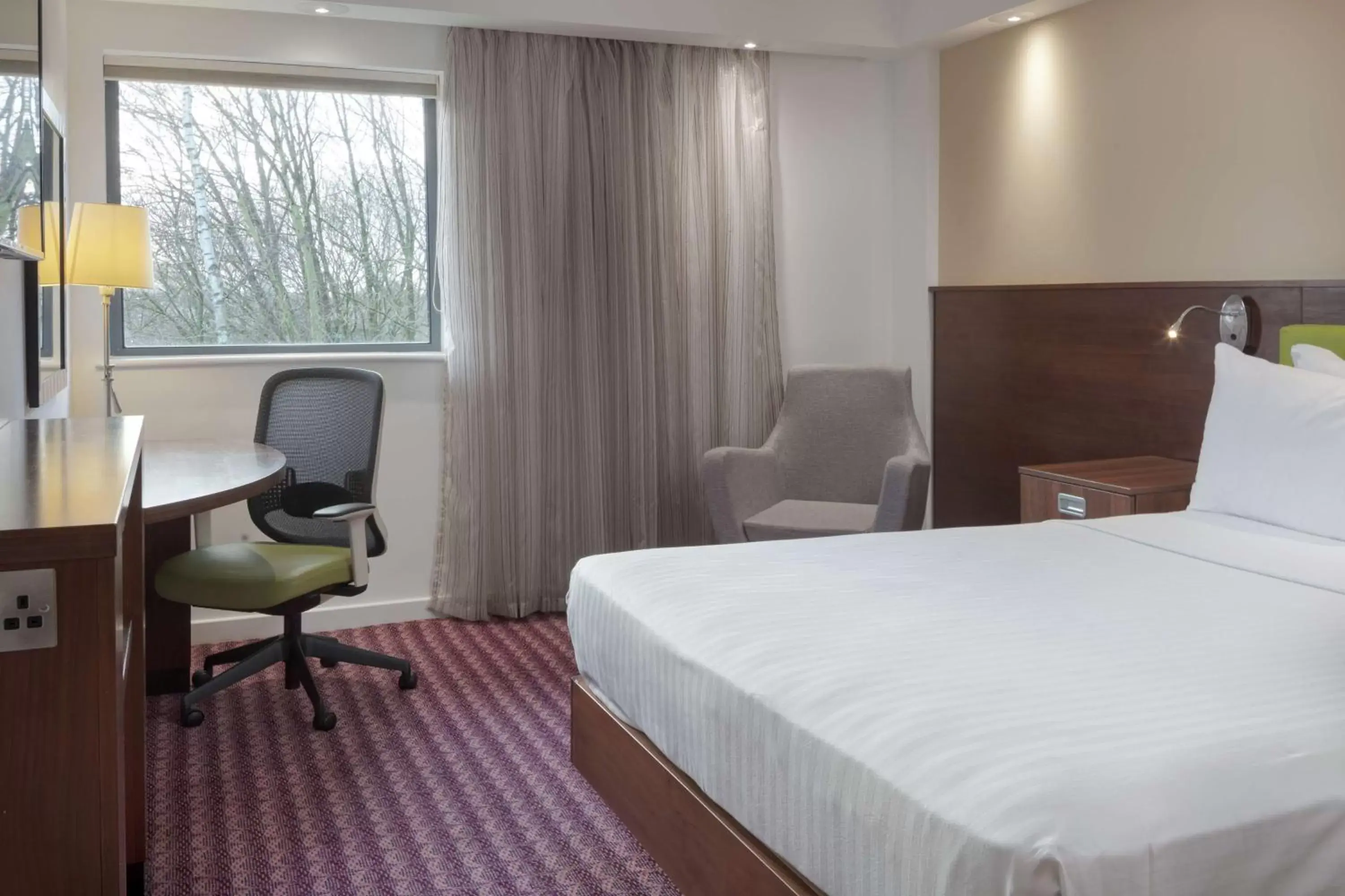 Bed in Hampton by Hilton Corby Bed in Hampton by Hilton Corby
