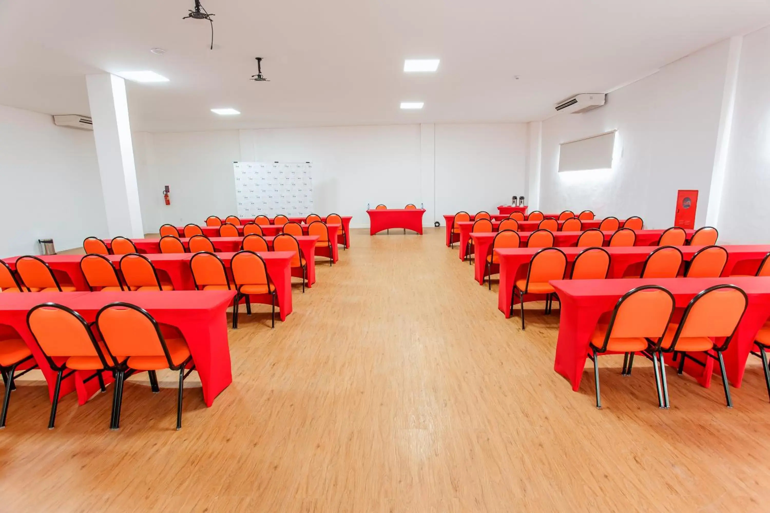 Meeting/conference room in Go Inn Goiana