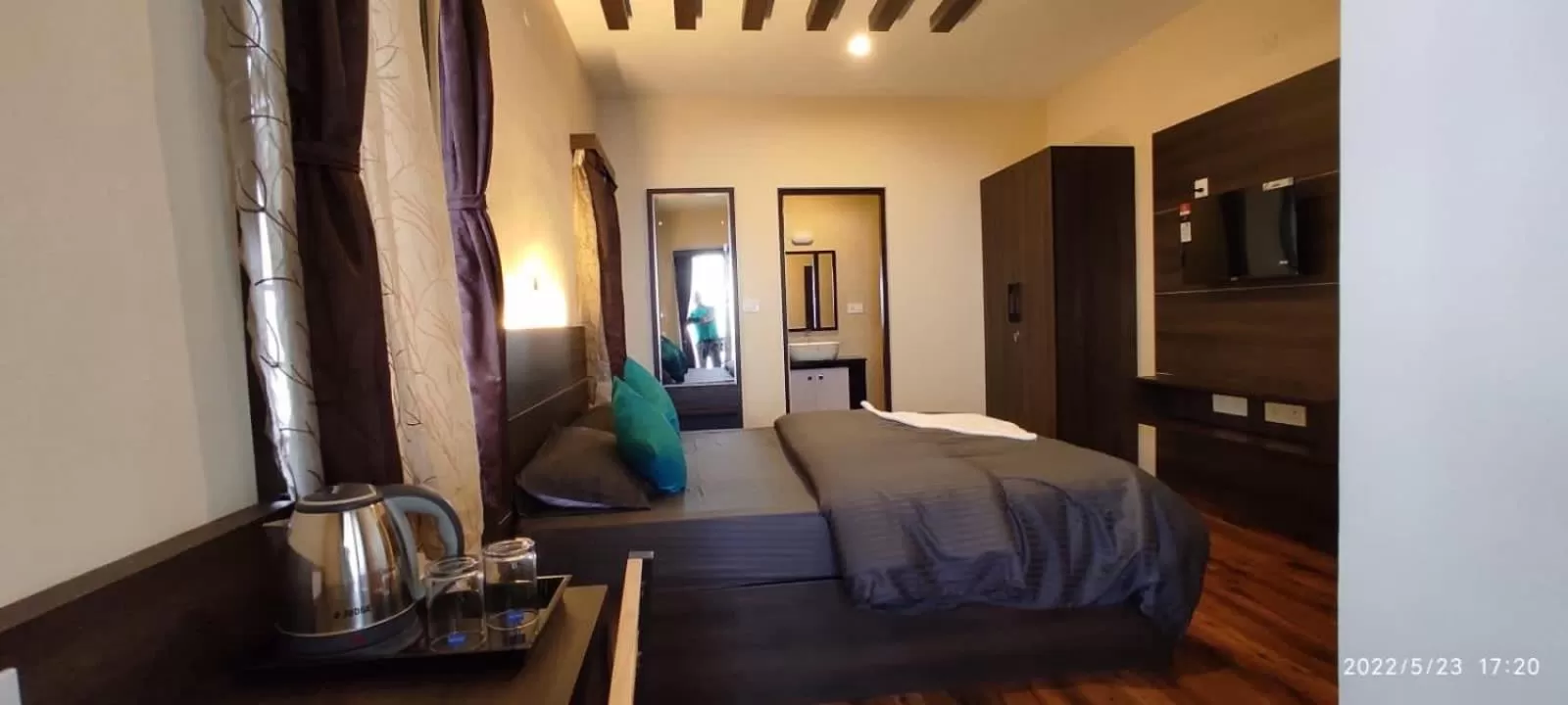 Bedroom, Bed in Cloud Walk