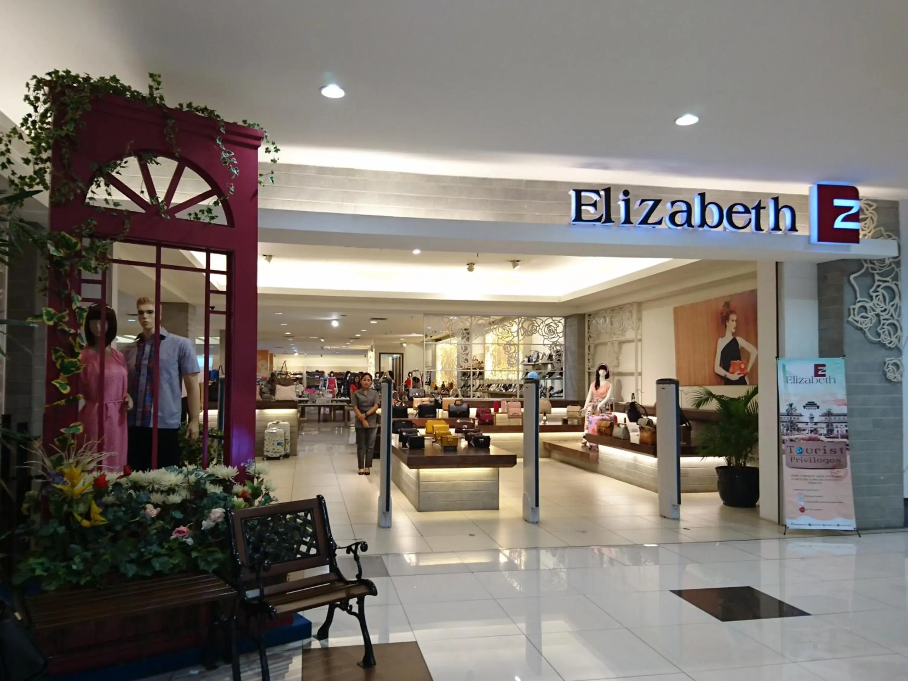 Shopping Area in Sensa Hotel Bandung