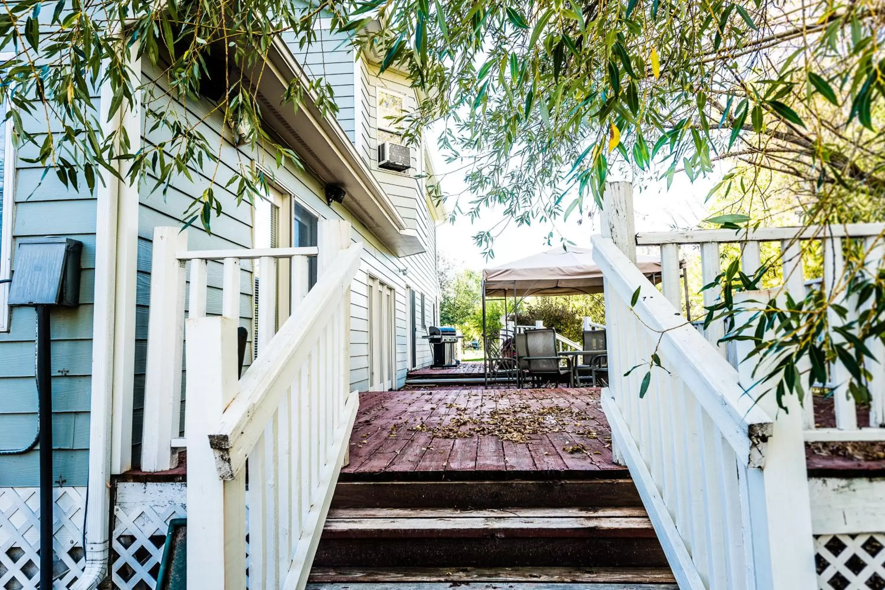 Patio in Fox Hollow Inn