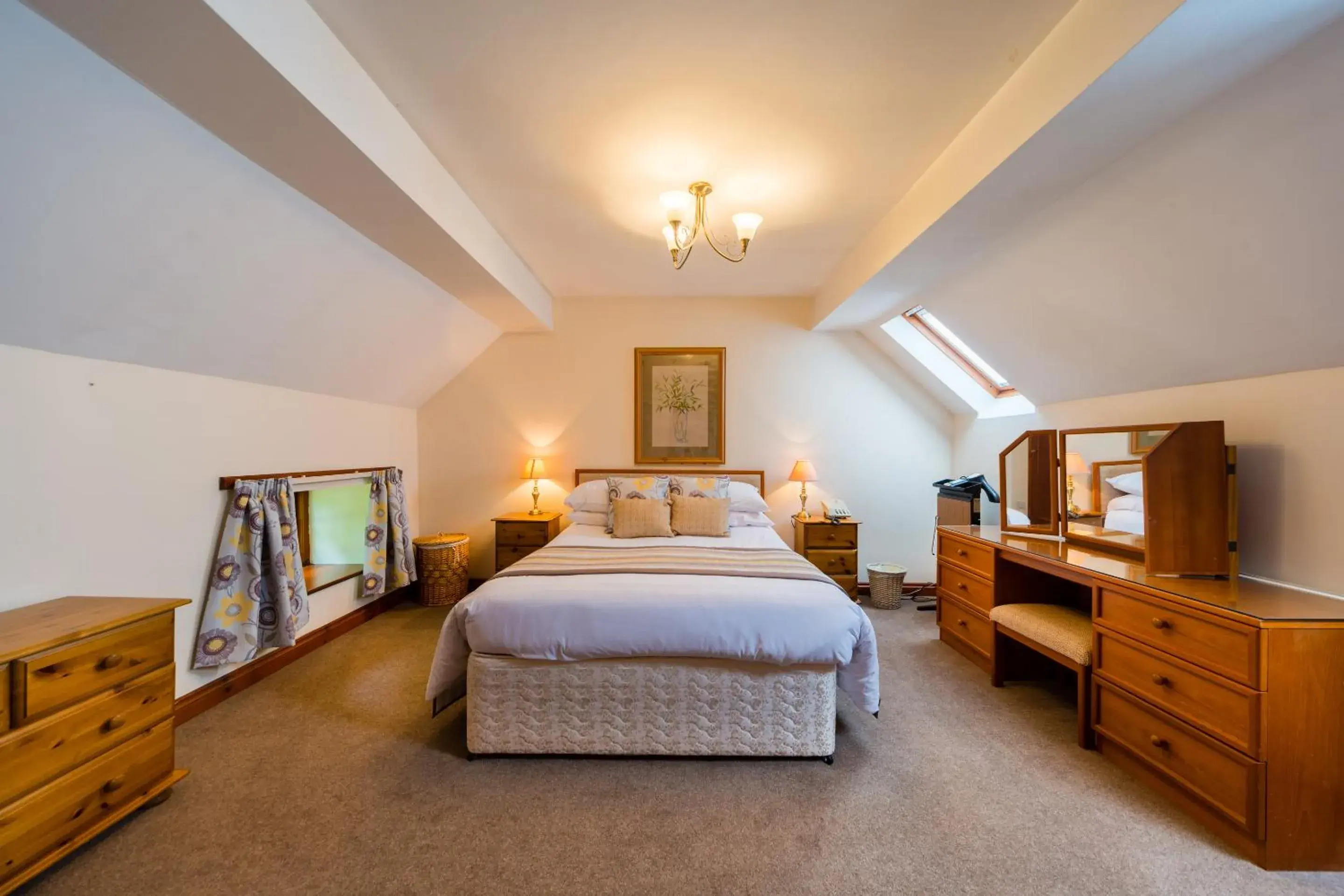 Bed in Glen-Yr-Afon House Hotel